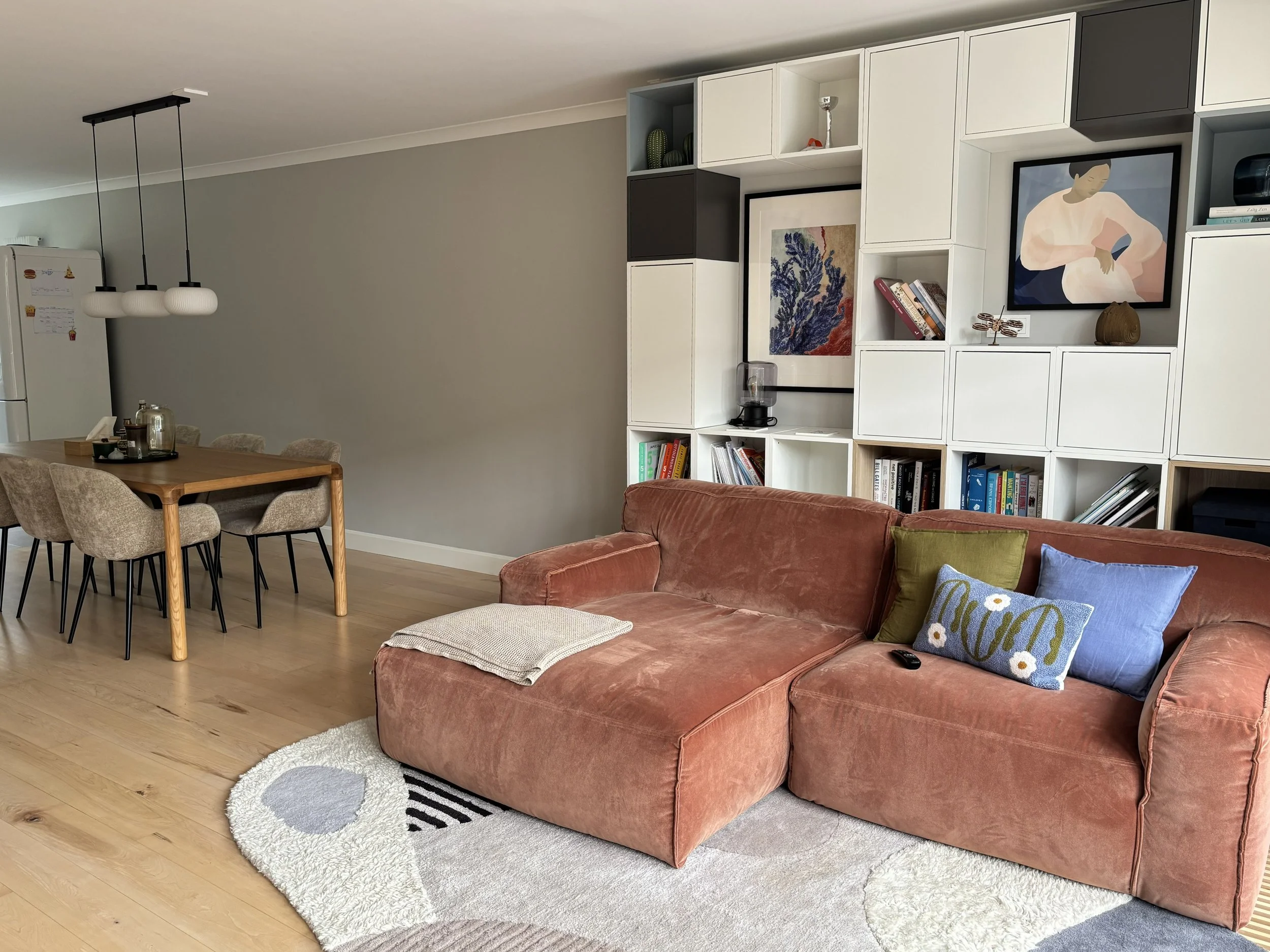 Fest-amsterdam-couch.jpg