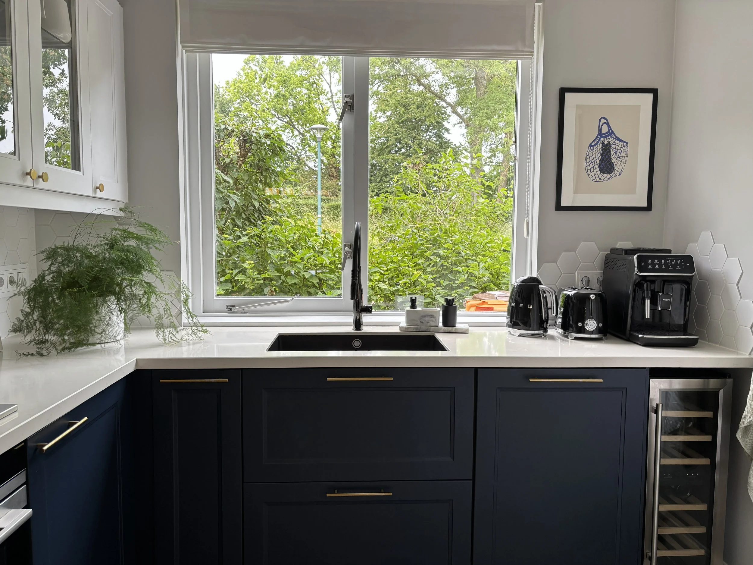1_kitchen_1.HEIC (1).jpg