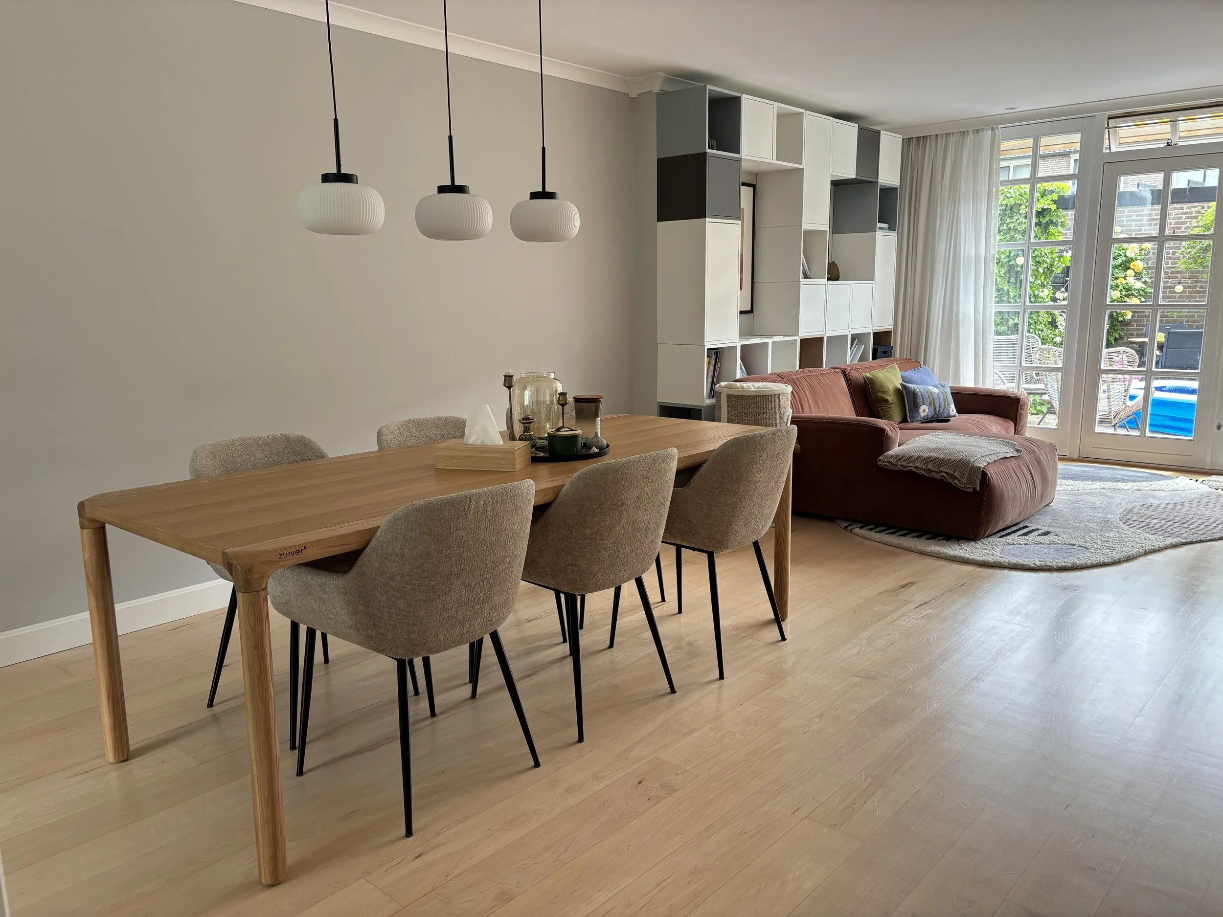 2_1_living room_1 (1).jpg