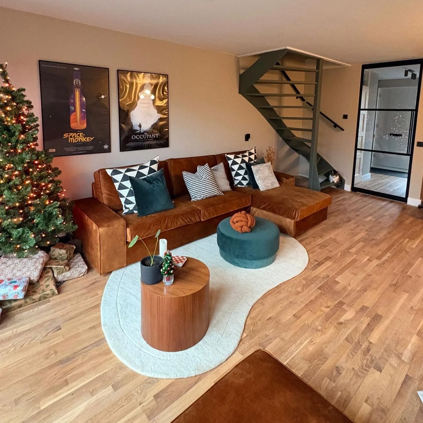 orange-couch-purmerend-ikea.JPG
