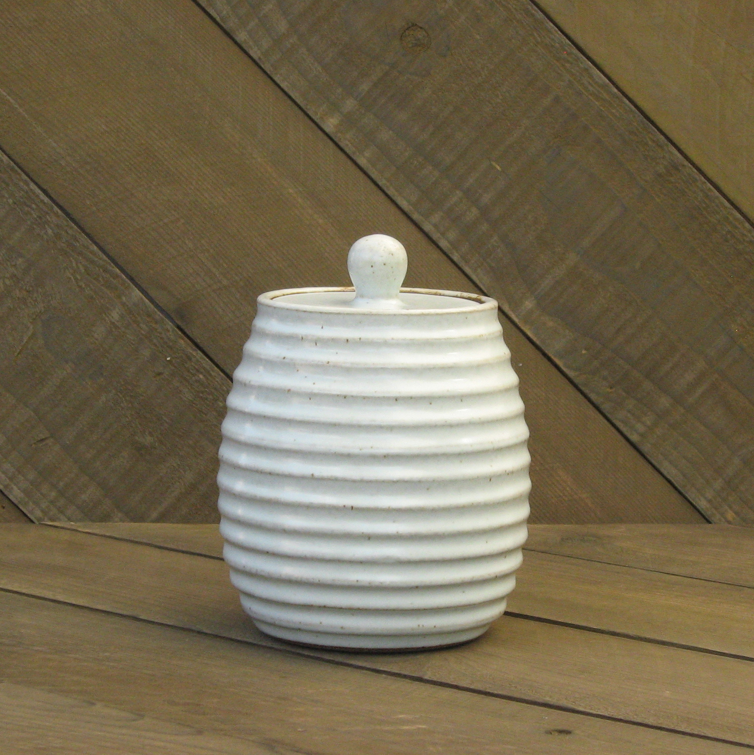 2018.jar.cookie.white.carved.jpg