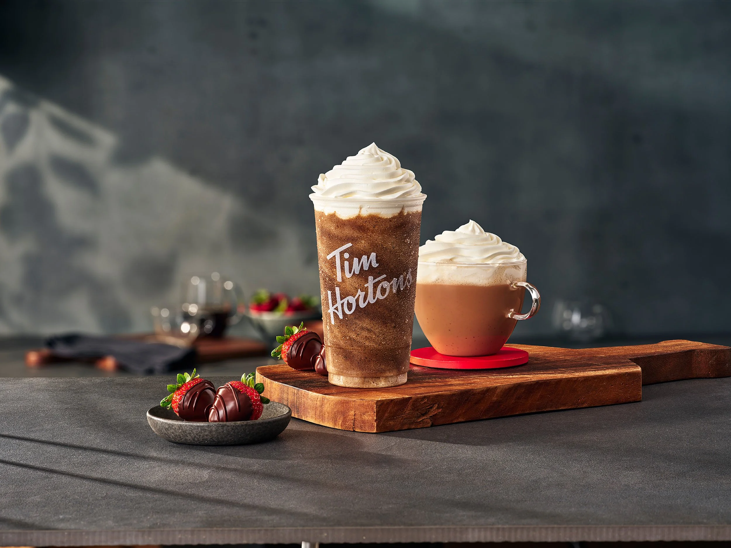 THUS_9287_ChocolateCoveredStrawberryBeverages_enviro.jpg