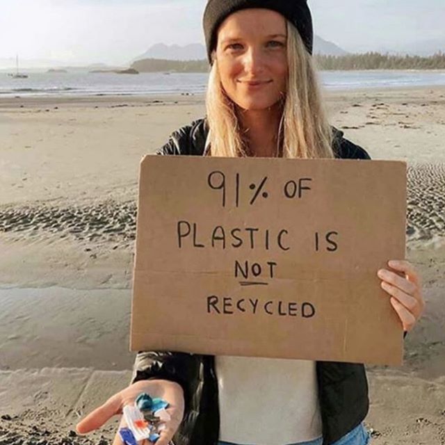 然而91%似乎是一个可怕的统计有91%的机会。回收塑料减少污染,也开云体育开户为城市贫民提供可持续工作。我们雇用的人生活在贫困中收集和回收塑料。开云体育开户这使得他们的费用