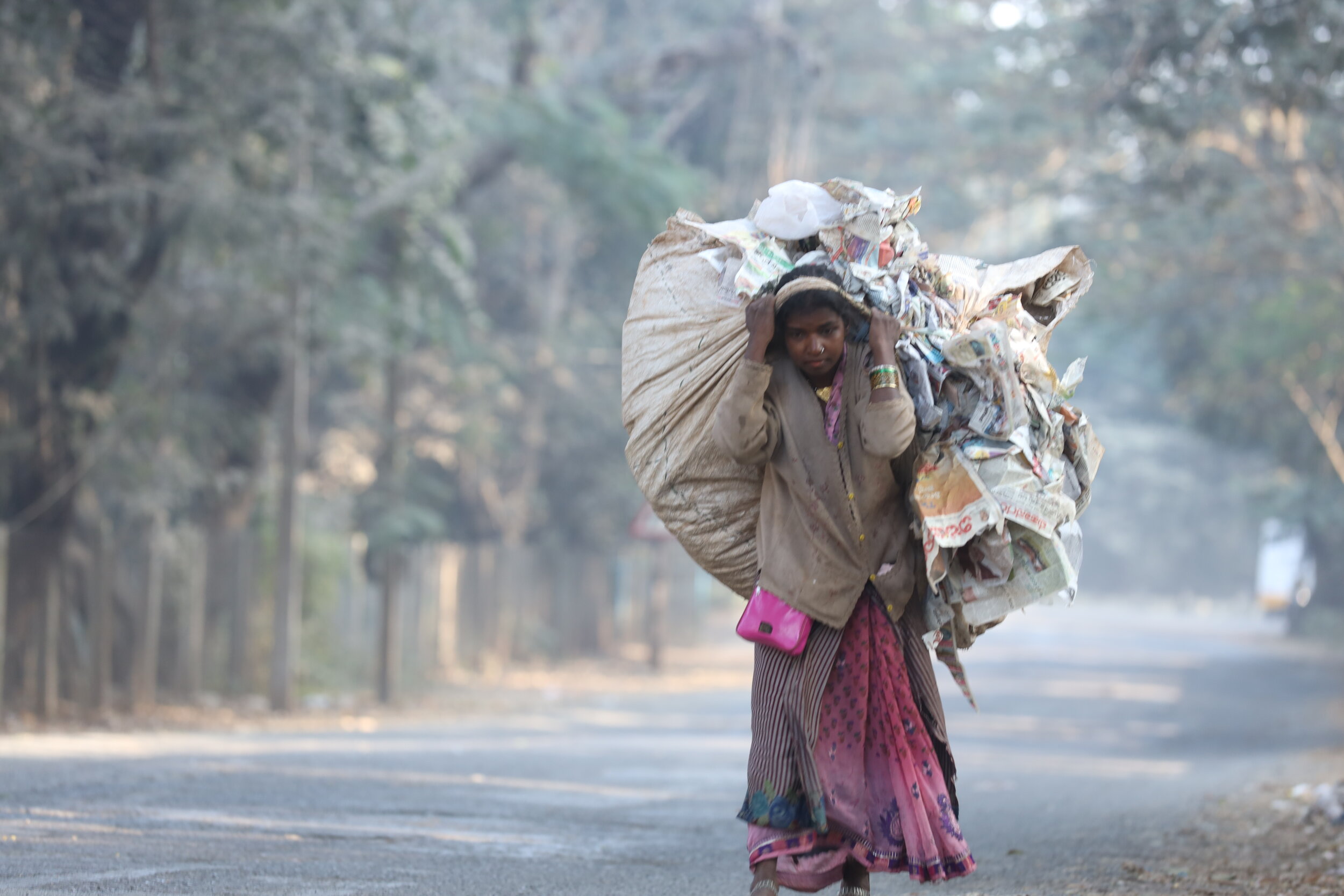 在印度的废物管理系统中，垃圾收集者提供了一项宝贵的服务。与我们一起抵消你的塑料可以帮助提开云体育开户高他们的生活质量。