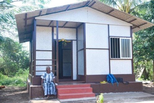 Переработанный дом, построенный фондом "Пластмассы для перемен" в штате Карнатака, Индия.