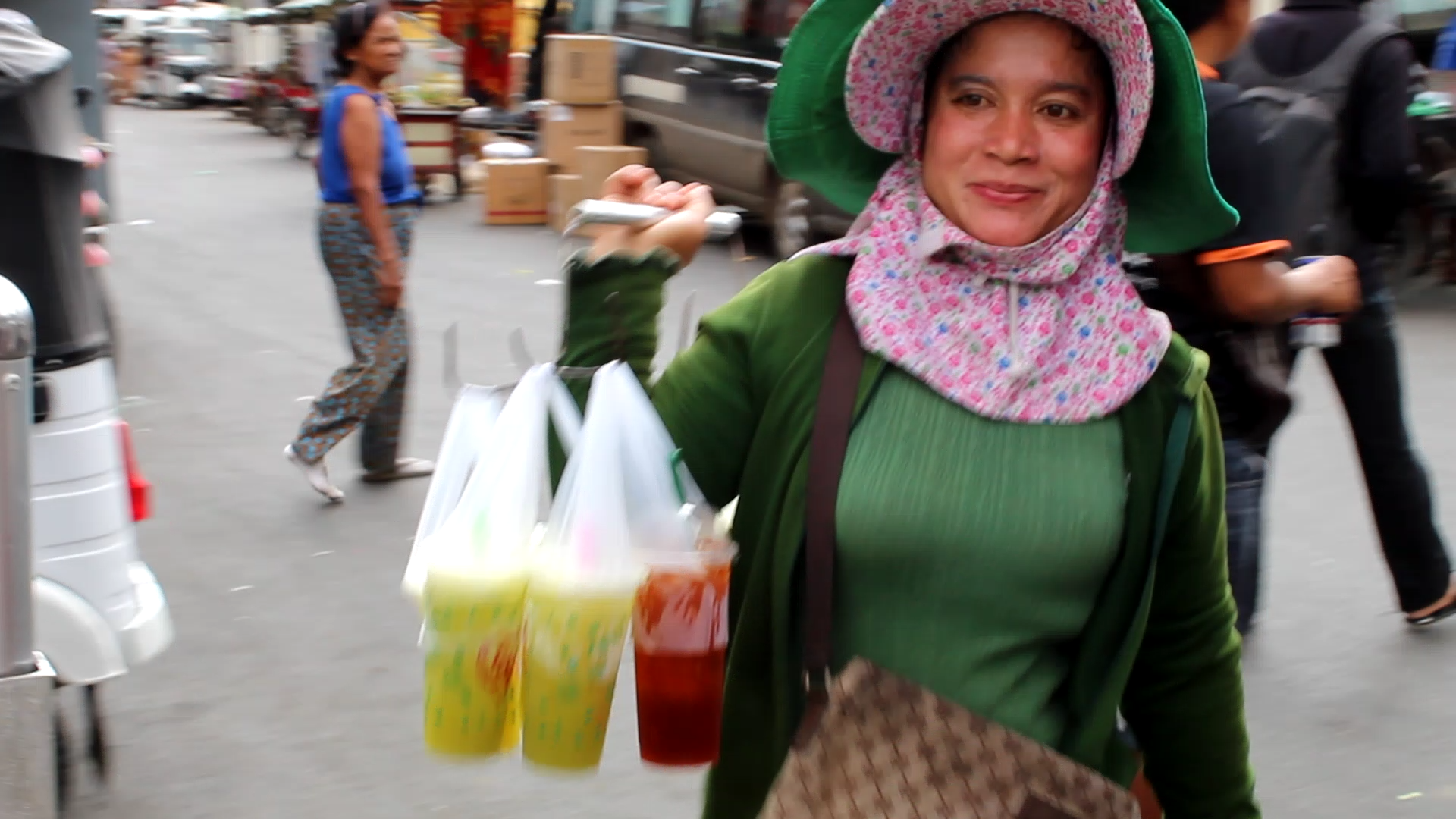 Sophea: Fresh & Sweet Drinks (ភេសជ្ជៈផ្អែមស្រស់) | REMIX Phnom Penh 2019