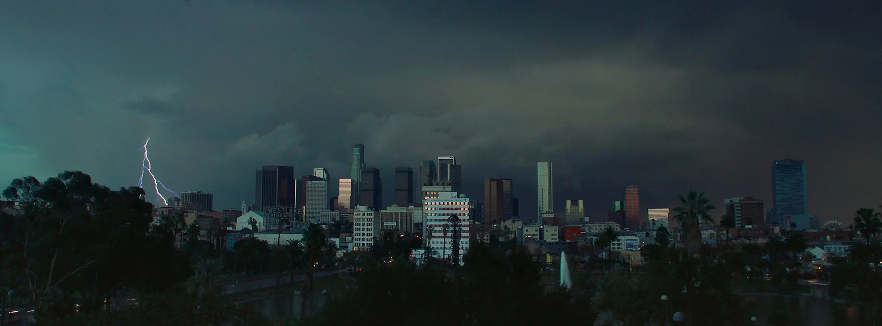 downtownlightning_01_b.jpg