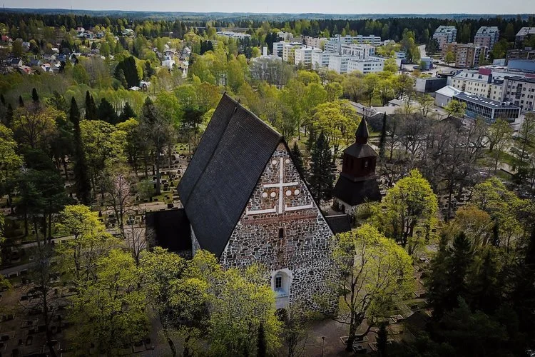 Janne Lehtinen y Collegium Musicum estrenan en Finlandia el Concierto de Guitarra de Claudia Montero