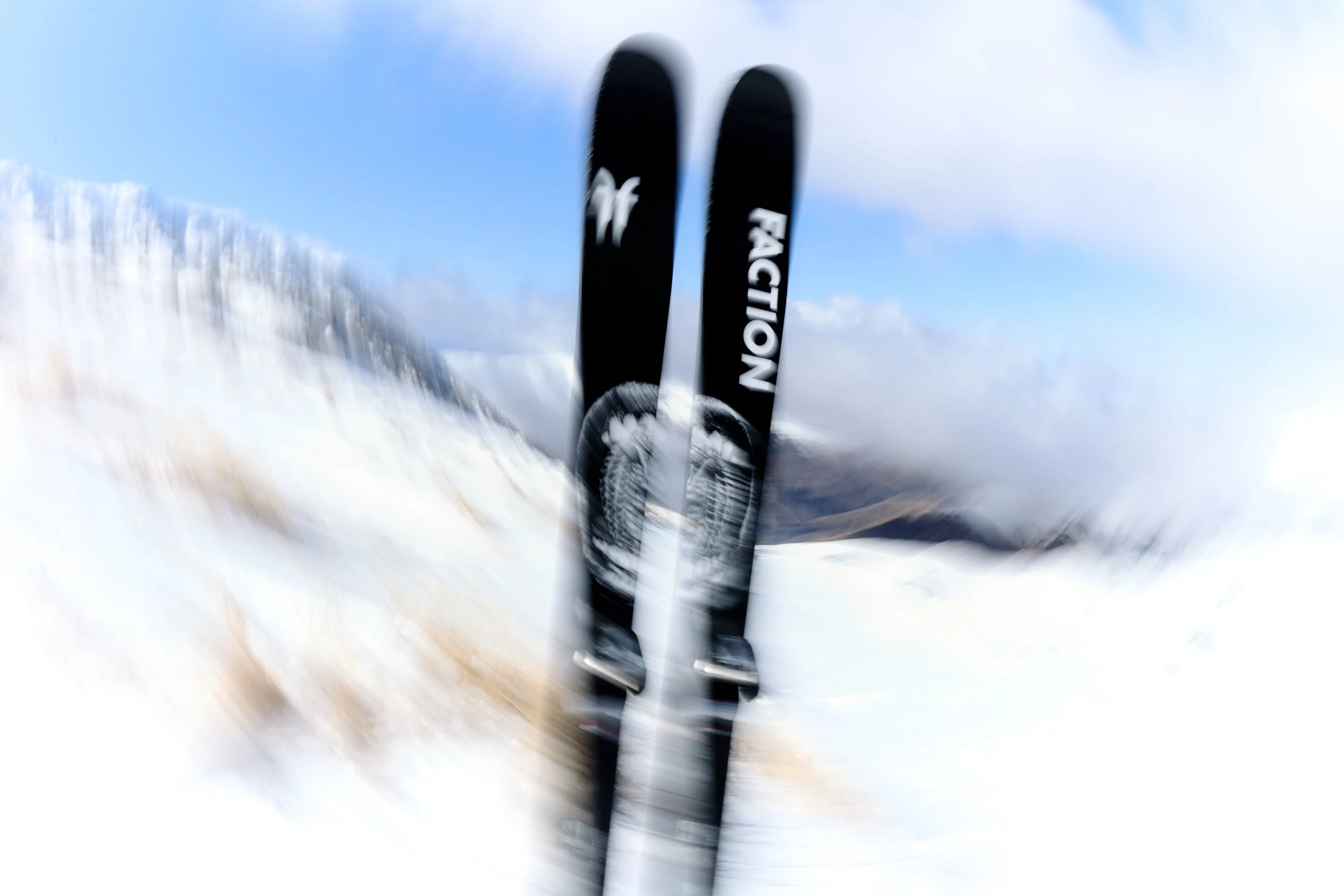 JE_250923_Faction_Redbull_O0A7978.jpg