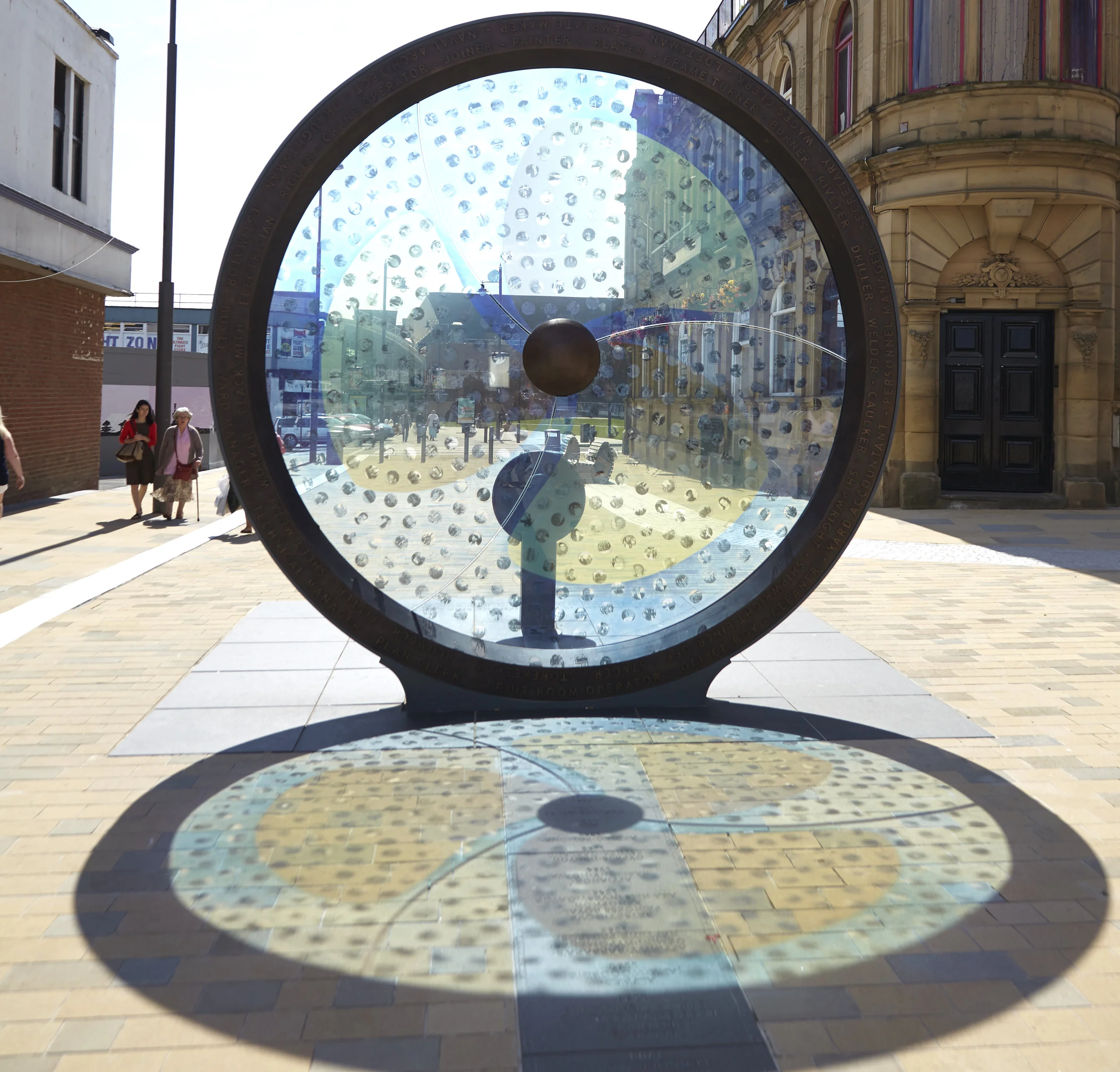 PROPELLERS OF THE CITY Glass and bronze rotating sculpture