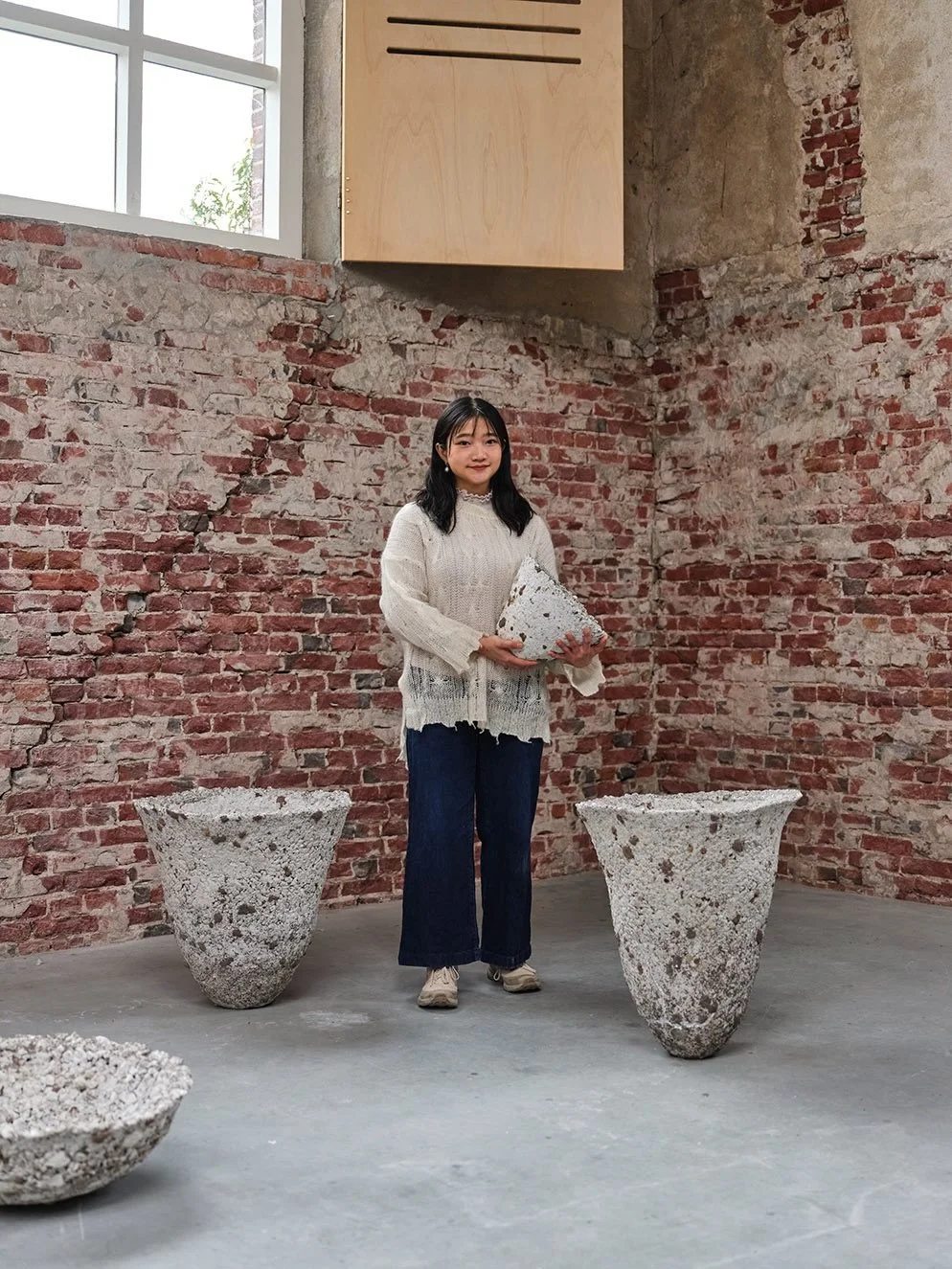 *~ / 𝓔𝓚𝓦𝓒 𝓡𝓮𝓼𝓲𝓭𝓮𝓷𝓬𝔂 𝓓𝓲𝓪𝓻𝔂 𝟔/ ~*
As I wrapped up my residency at the @ekwc_oisterwijk I had the pleasure to work with @renevanderhulst photographing my work. Perhaps I don&rsquo;t post enough of my face here, as I&rsquo;d like to ke