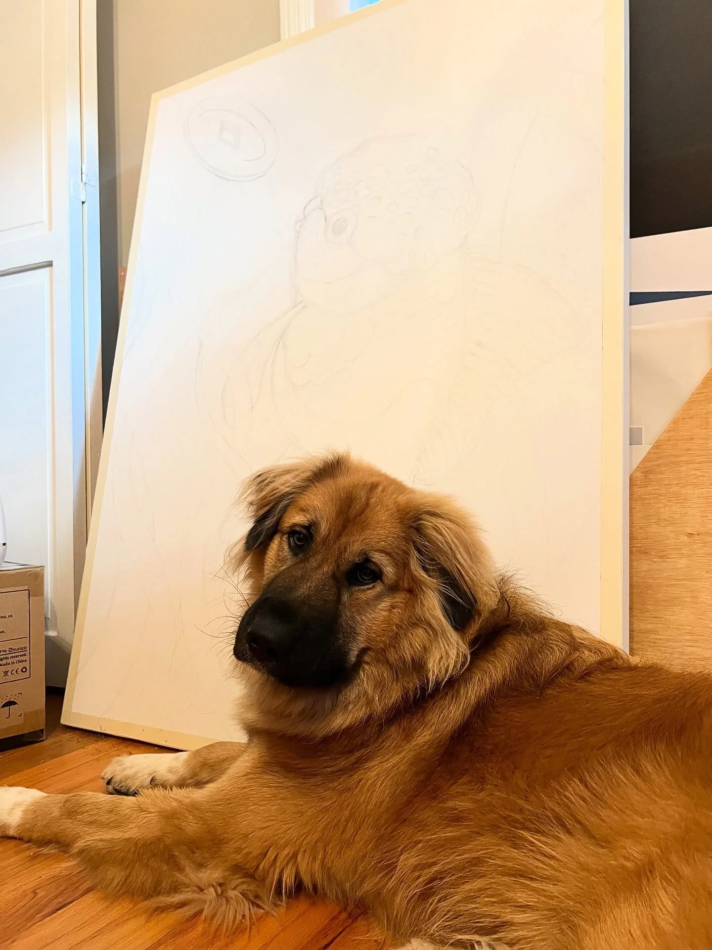 Mr Ranger doing a helps 🎨 #dogmom
.
#canvas #acrylicpainting #acrylicart #oranda #fishing #fishart #asianart #goldfish #cafe #popart #illustration #draftsman #georgia #penangite #malaysian #malaysianartist #femaleartist #atlantaart #atlantaartist #a