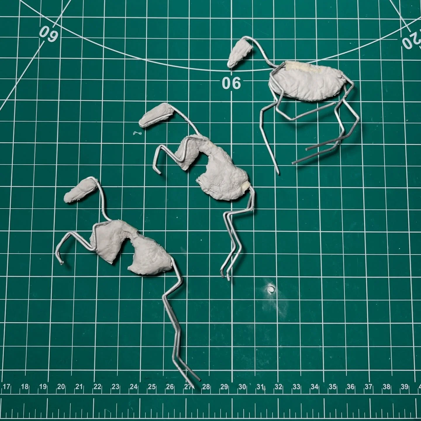 New beginnings 👀 #commission 
.
#equestrian #creaturedesign #fantasy #creature #creatureconcept #horse #horsesofinstagram #dressage #animallovers #toy #toyartistry #designertoy #maquette #miniatures #sculpture #clay #polymerclay #clayart #sculpting 