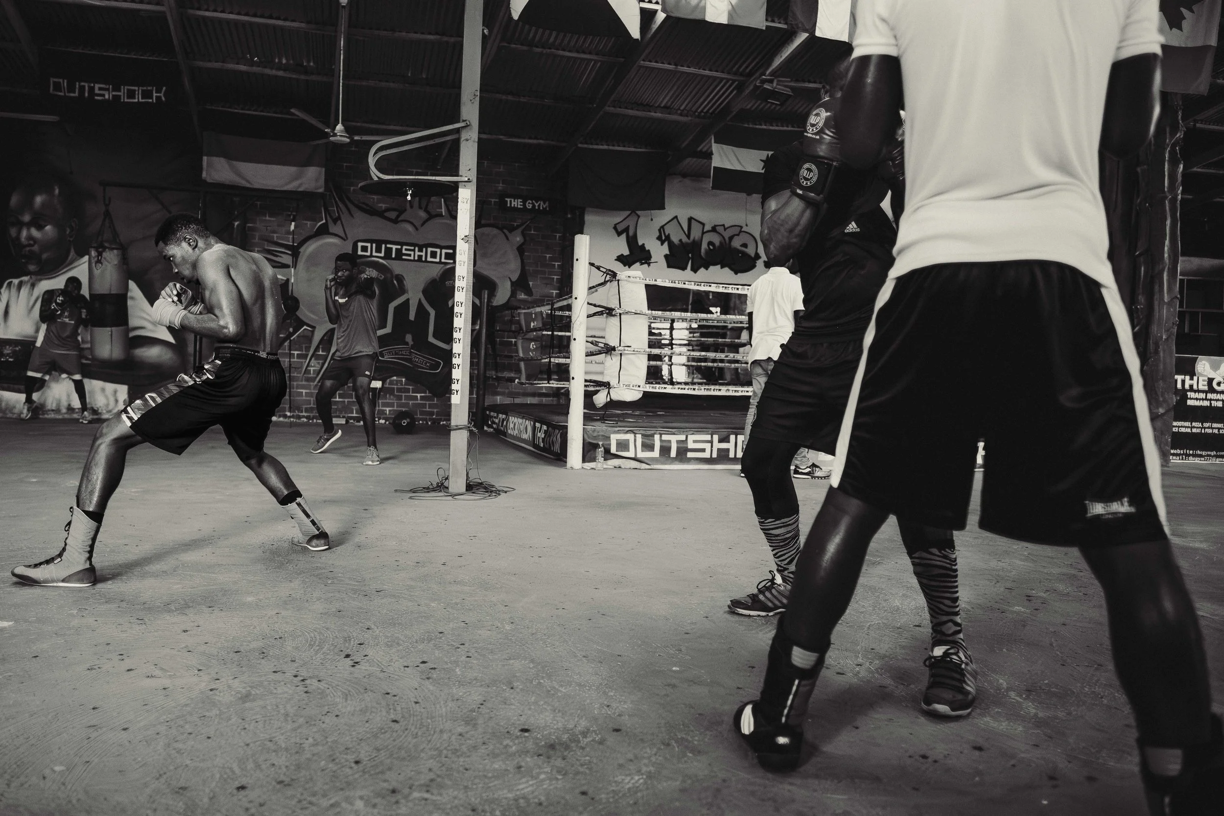 "Je vais à la salle et regarde tous ceux qui s'y entraînent, pro ou amateurs, j'observe et apprends de tout le monde pour améliorer ma technique." 'I go to the gym and watch everyone training there, whether they're professionals or amateurs. I observ