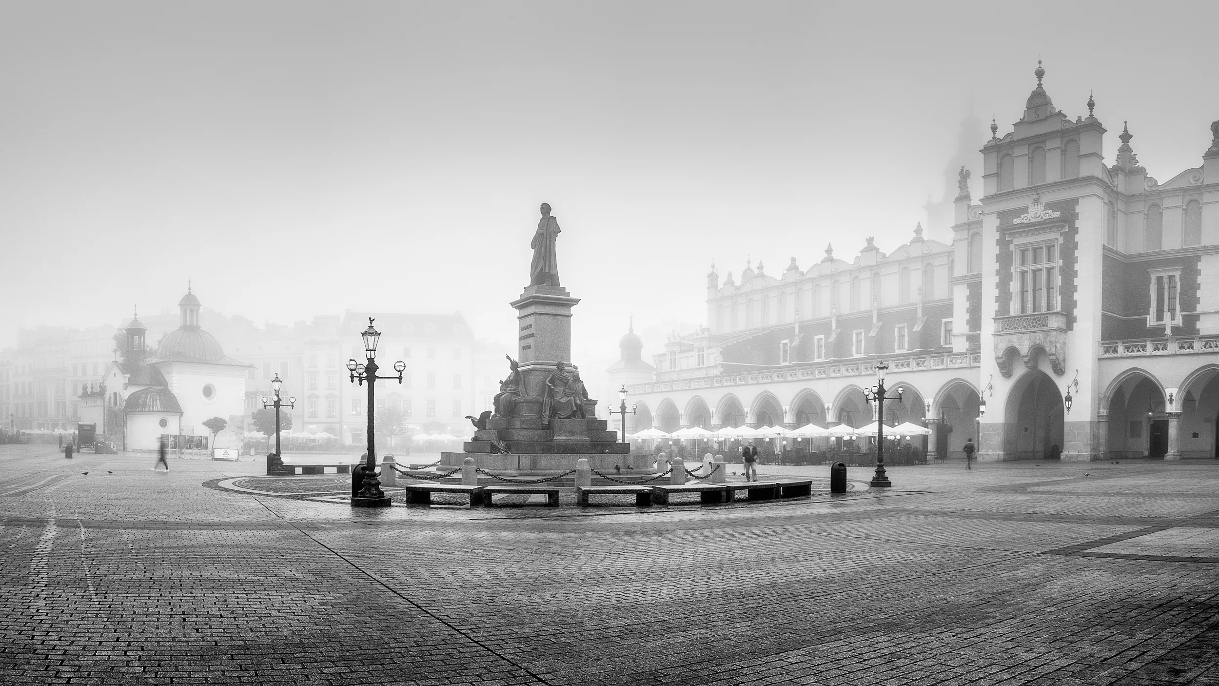 20180907_krakow-765-Pano-Edit.jpg