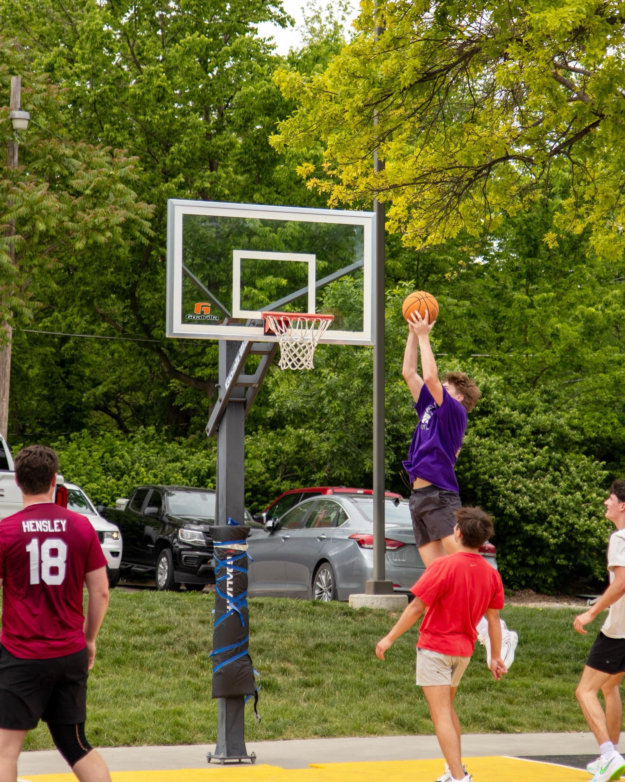 Heartland Hardwood Classic Year 1.
Shoutout @ku_pike for making the drive. Alpha Omega handled business
