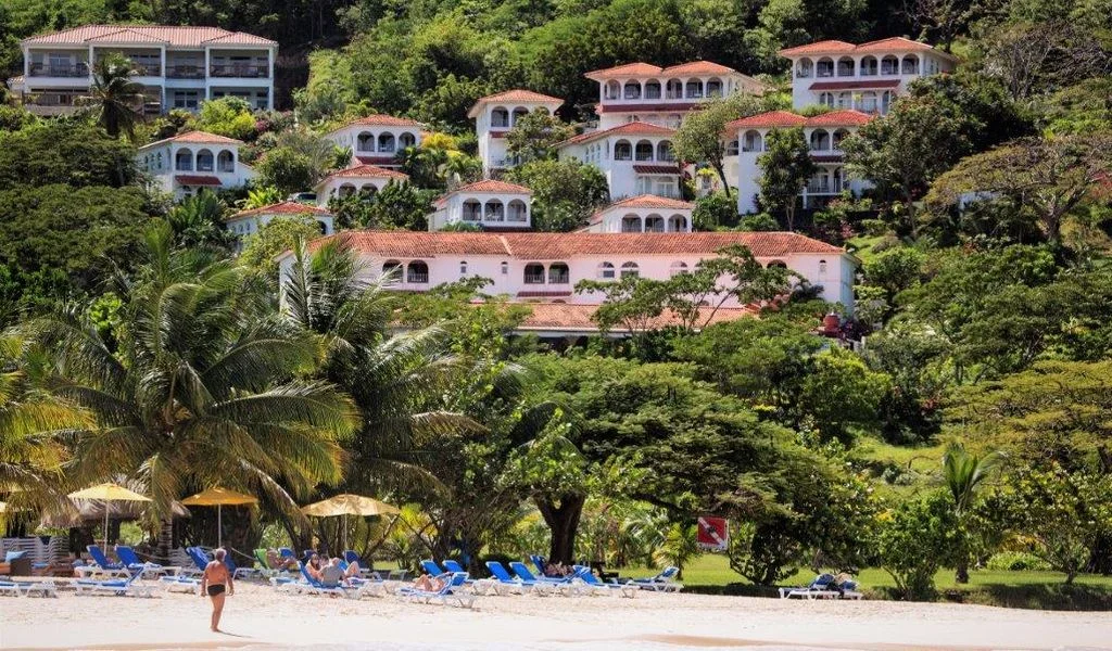 An irresistibly elegant yet intimate, relaxed beach hideaway