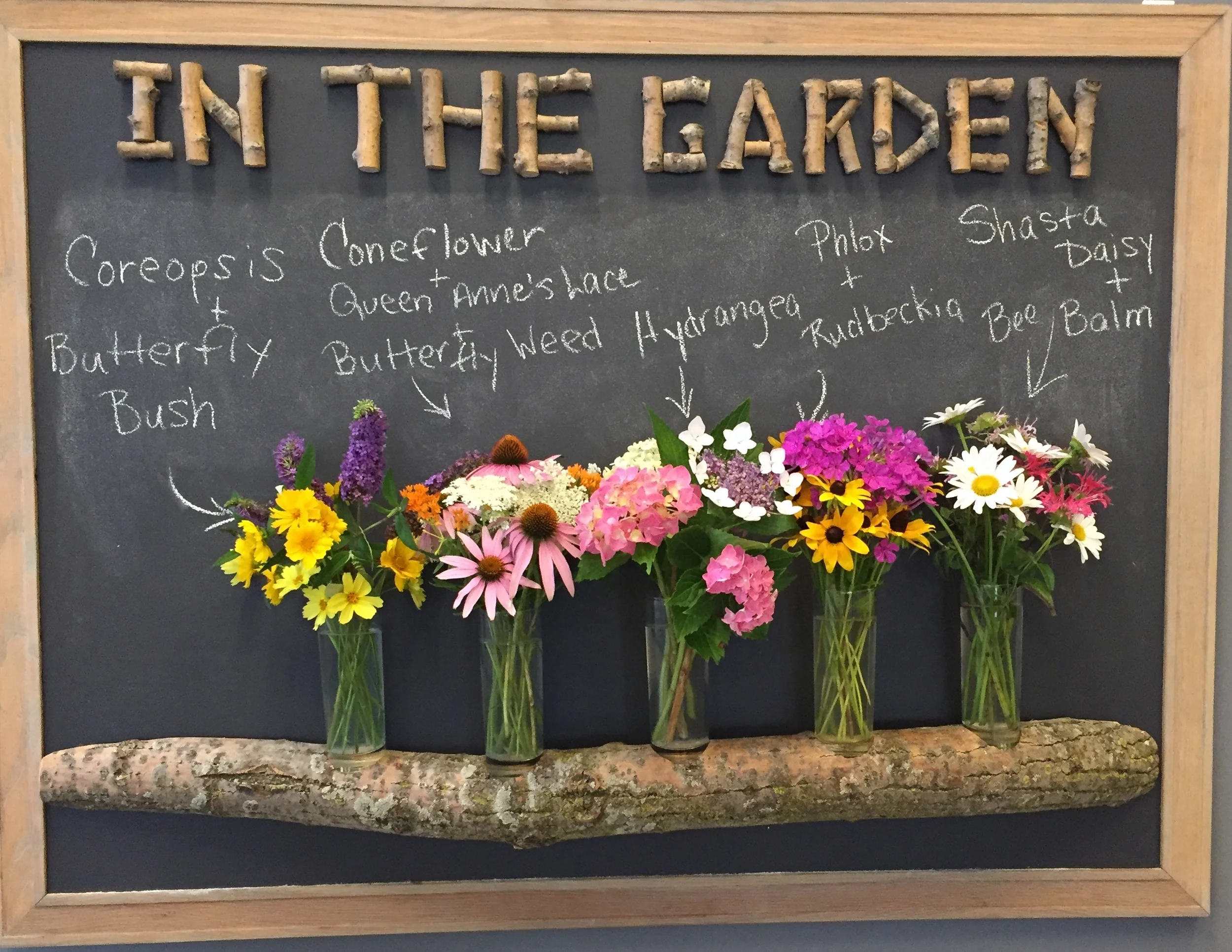Love summer flowers!