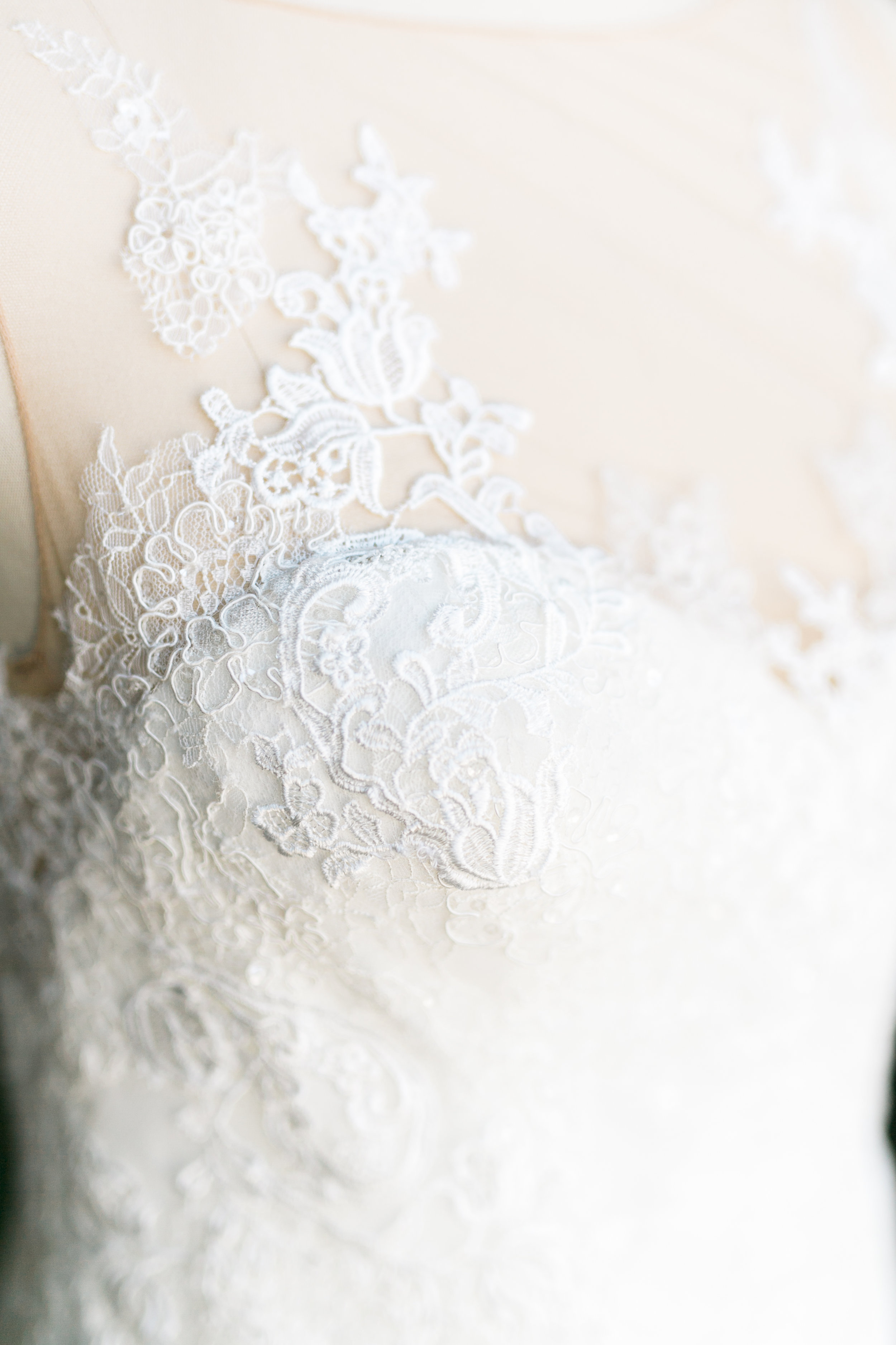  skyboxeventproductions.com | Hummingbird Nest Ranch Wedding | Southern California Wedding Planner and Designer | Skybox Event Productions | Nicole Chow Photography 