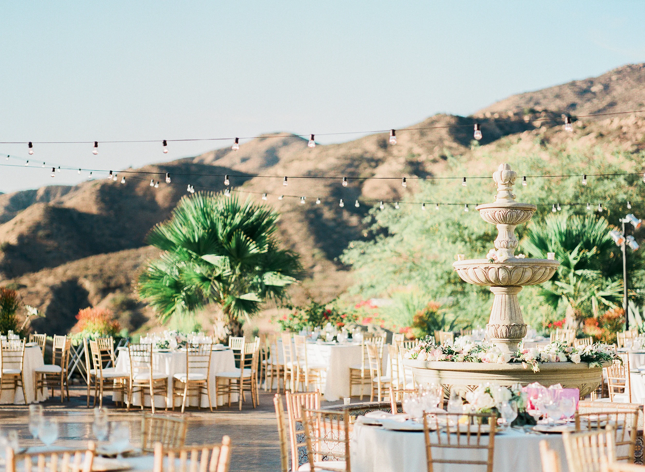  skyboxeventproductions.com | Hummingbird Nest Ranch Wedding | Southern California Wedding Planner and Designer | Skybox Event Productions | Nicole Chow Photography 