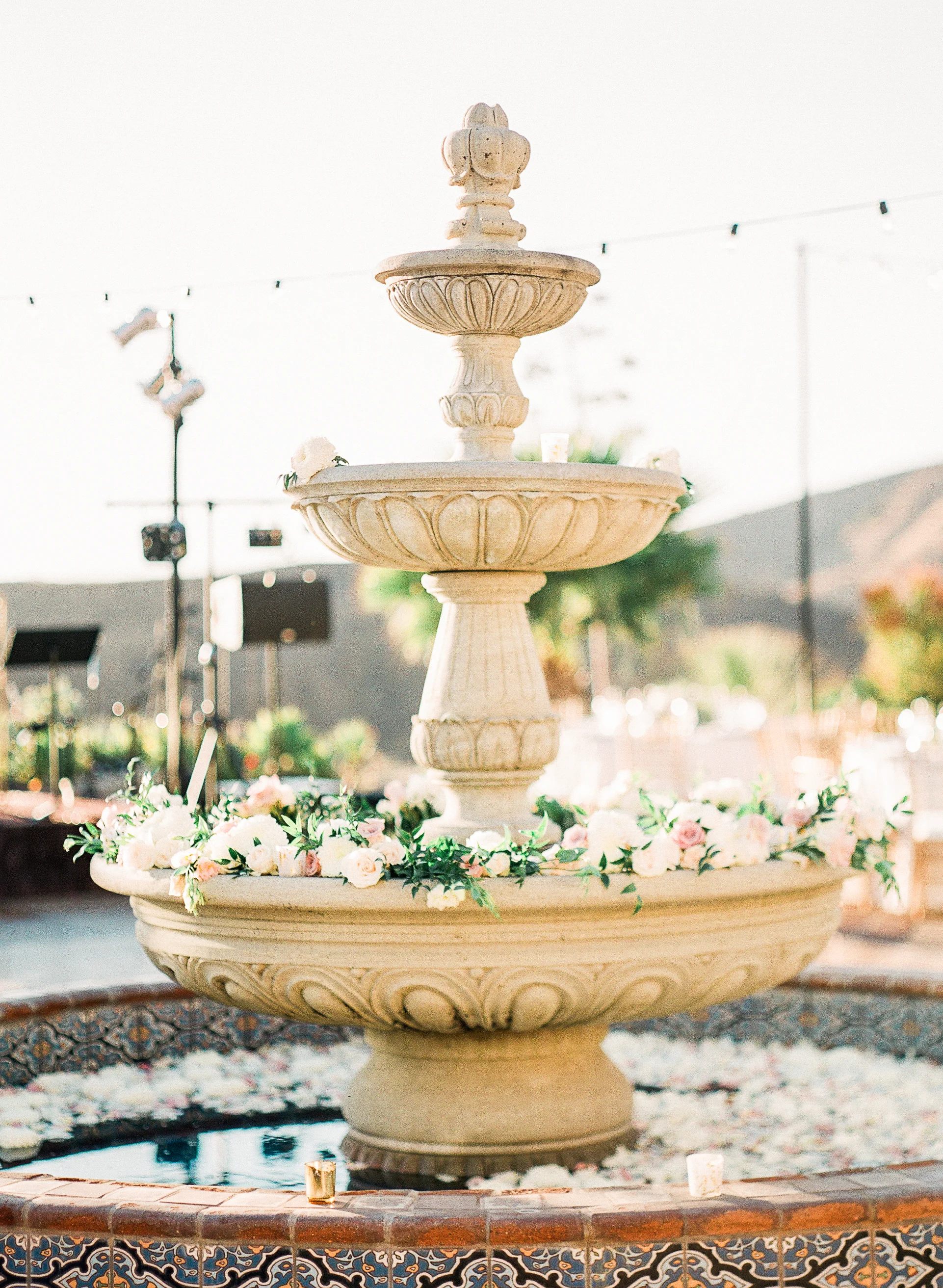  skyboxeventproductions.com | Hummingbird Nest Ranch Wedding | Southern California Wedding Planner and Designer | Skybox Event Productions | Nicole Chow Photography 