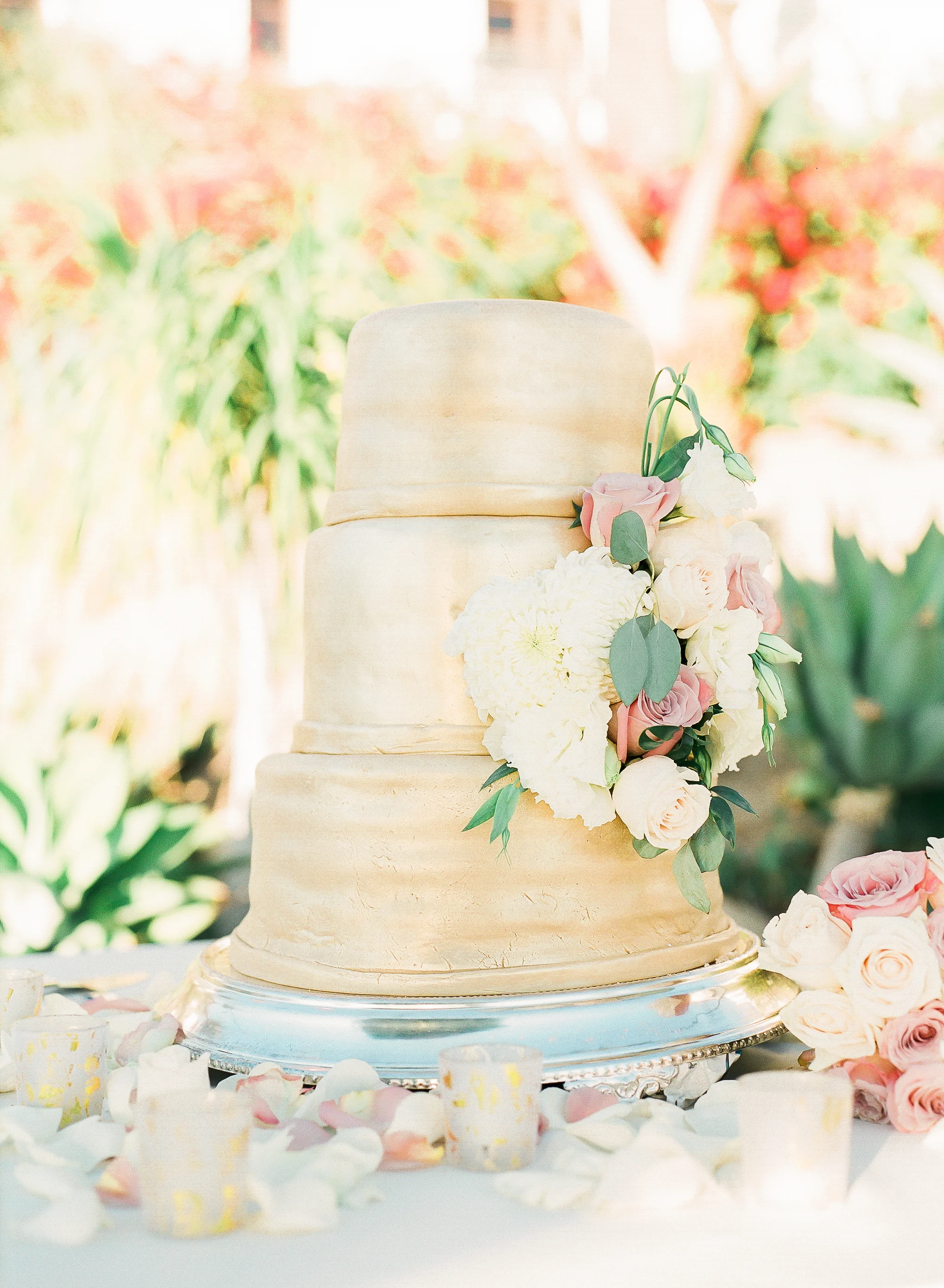  skyboxeventproductions.com | Hummingbird Nest Ranch Wedding | Southern California Wedding Planner and Designer | Skybox Event Productions | Nicole Chow Photography 