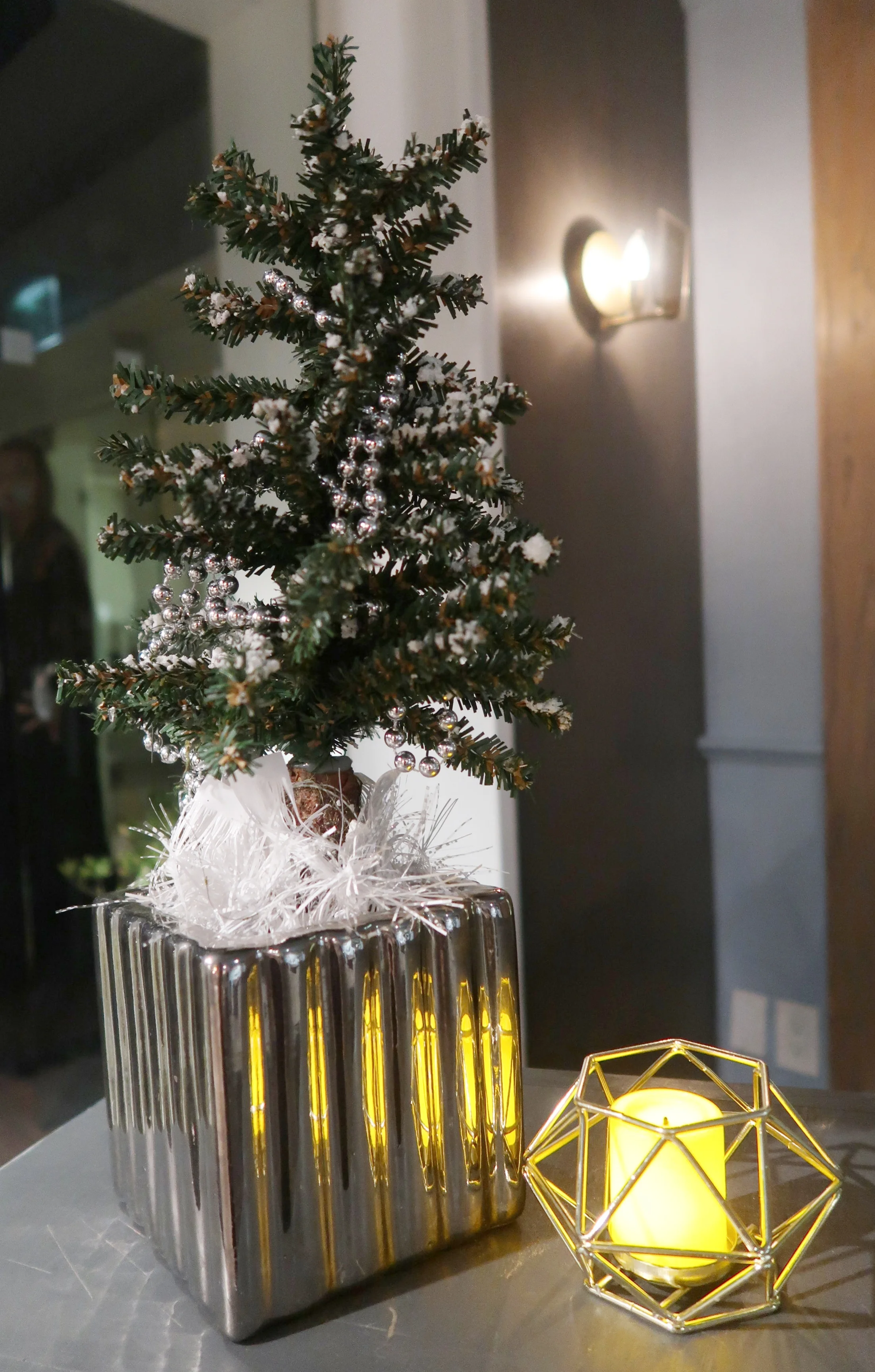  skyboxeventproductions.com | Hollywood Party | Skybox Event Productions | Southern California Private Event Design and Planning | Ivory on Sunset | Holiday Party 