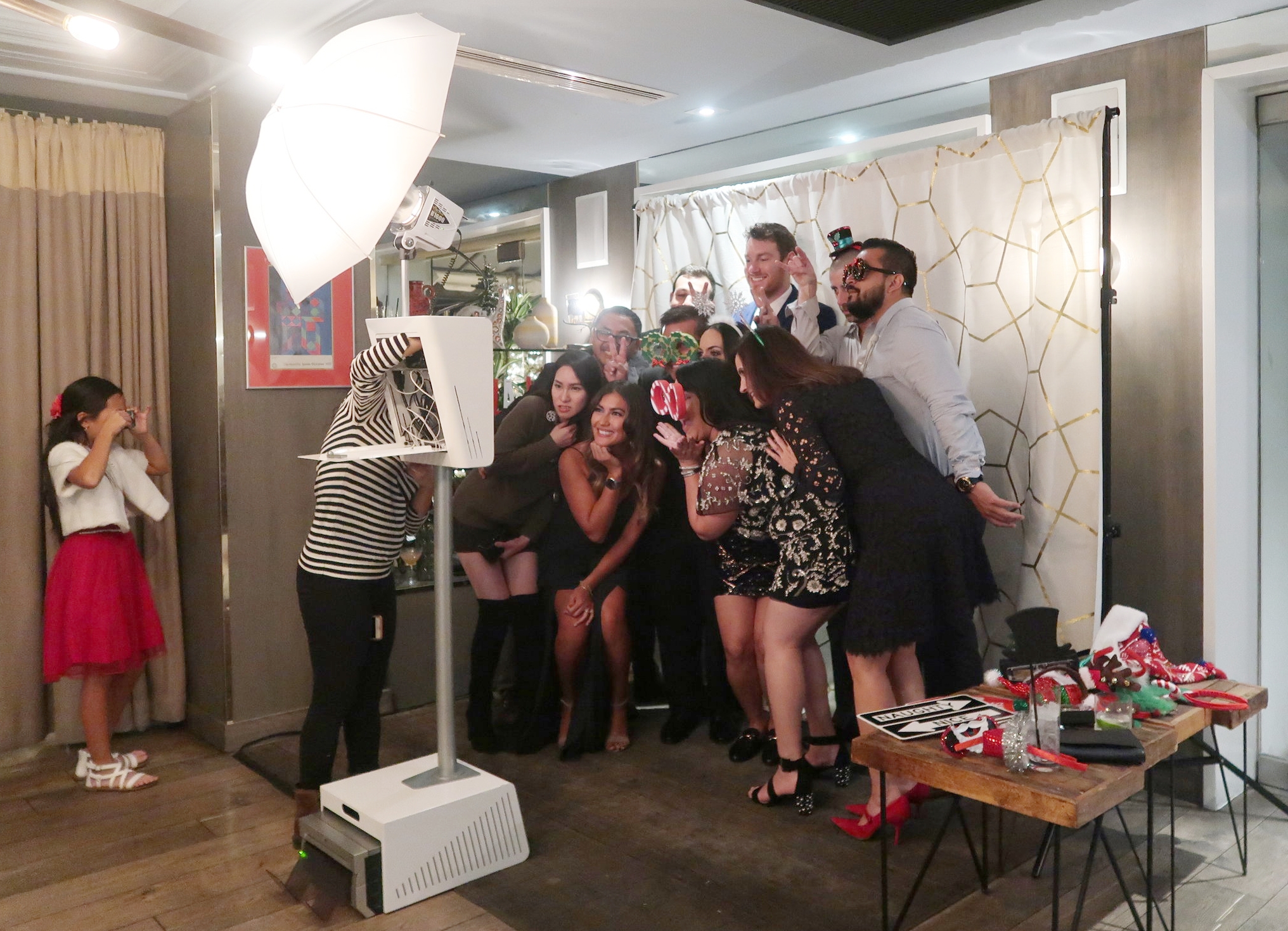  skyboxeventproductions.com | Hollywood Party | Skybox Event Productions | Southern California Private Event Design and Planning | Ivory on Sunset | Holiday Party 