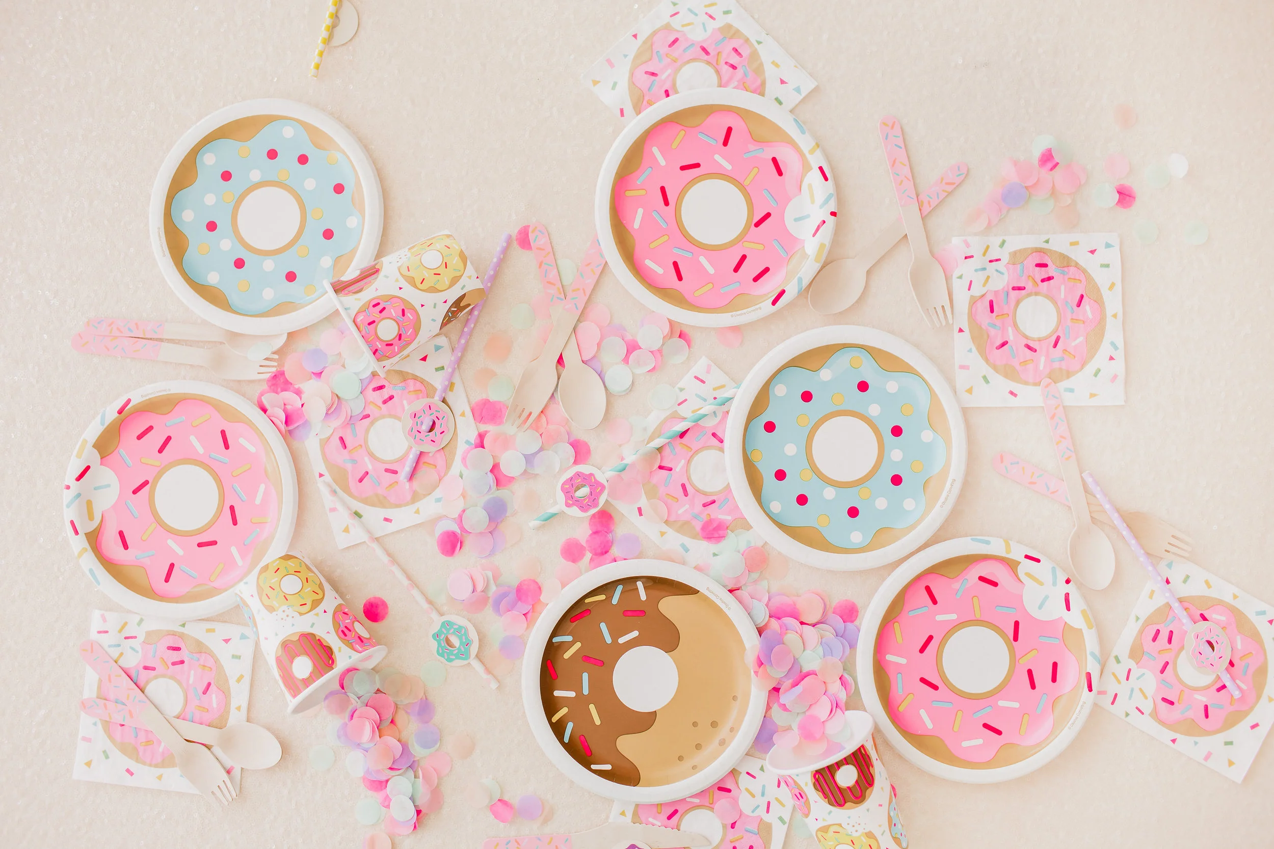  skyboxeventproductions.com | Donut Party Inspiration | Simply Adri Photography | Skybox Event Productions | Los Angeles Event Planning and Design | Oh Shiny Paper 