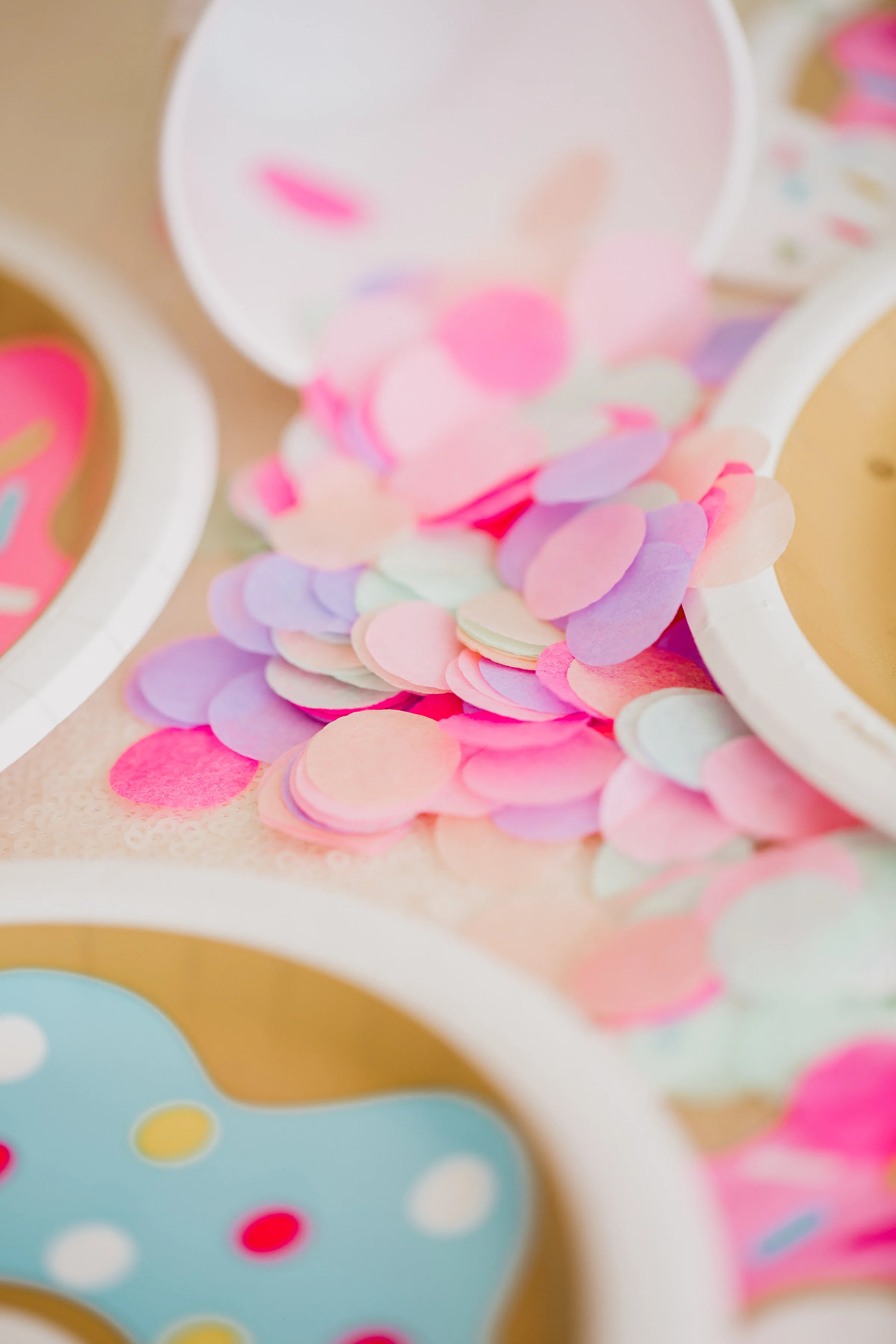  skyboxeventproductions.com | Donut Party Inspiration | Simply Adri Photography | Skybox Event Productions | Los Angeles Event Planning and Design | Oh Shiny Paper 