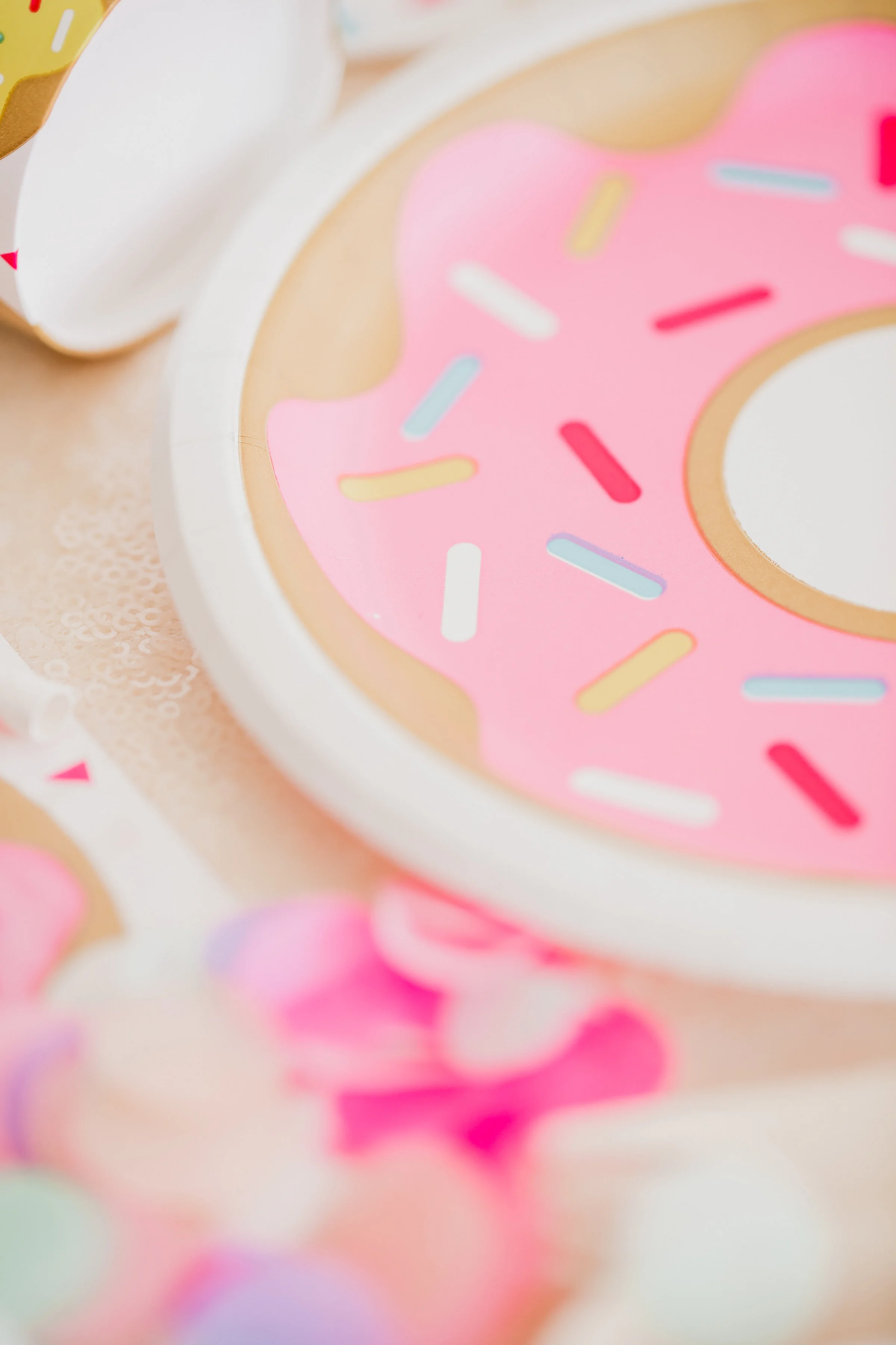  skyboxeventproductions.com | Donut Party Inspiration | Simply Adri Photography | Skybox Event Productions | Los Angeles Event Planning and Design | Oh Shiny Paper 