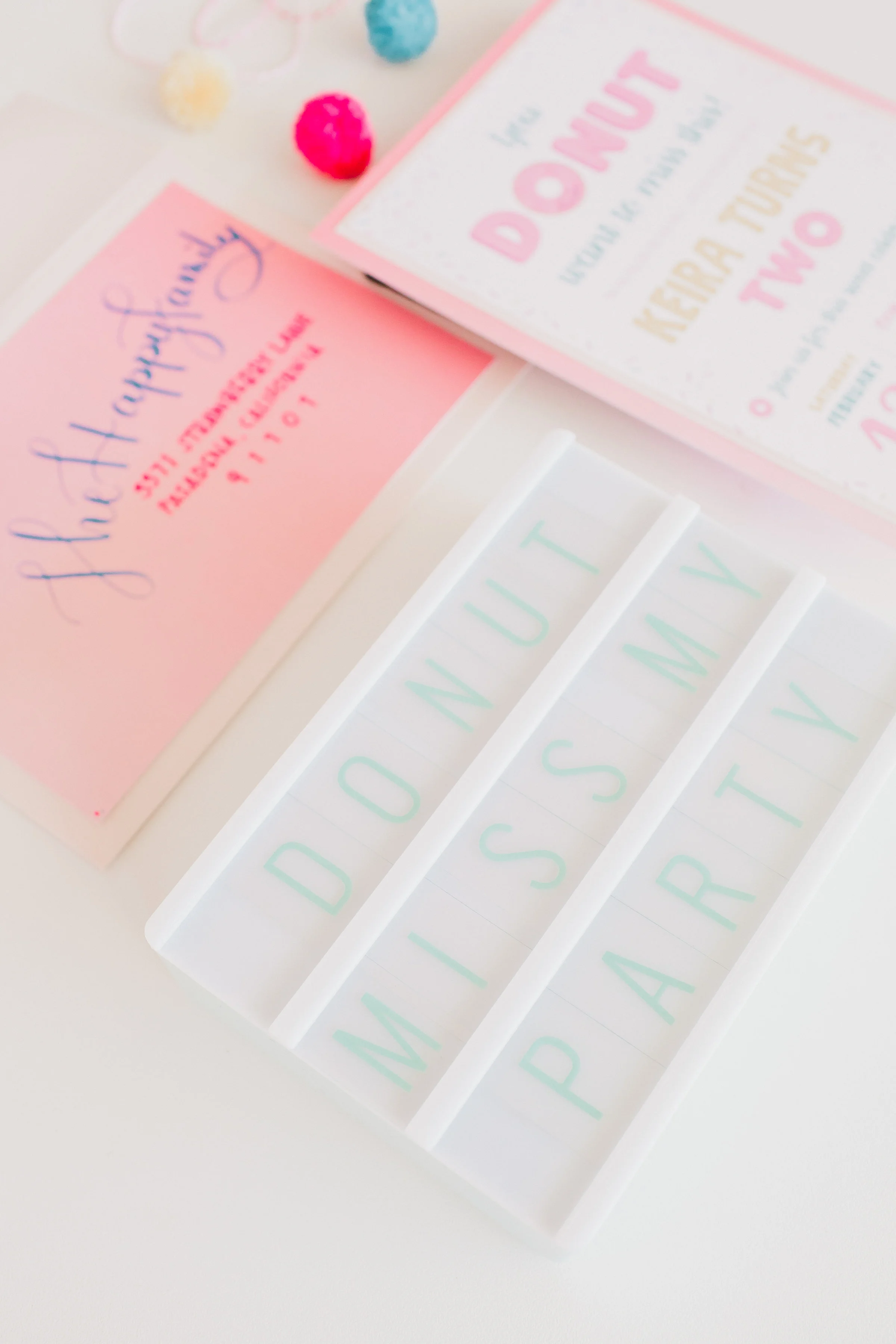  skyboxeventproductions.com | Donut Party Inspiration | Simply Adri Photography | Skybox Event Productions | Los Angeles Event Planning and Design | Oh Shiny Paper 