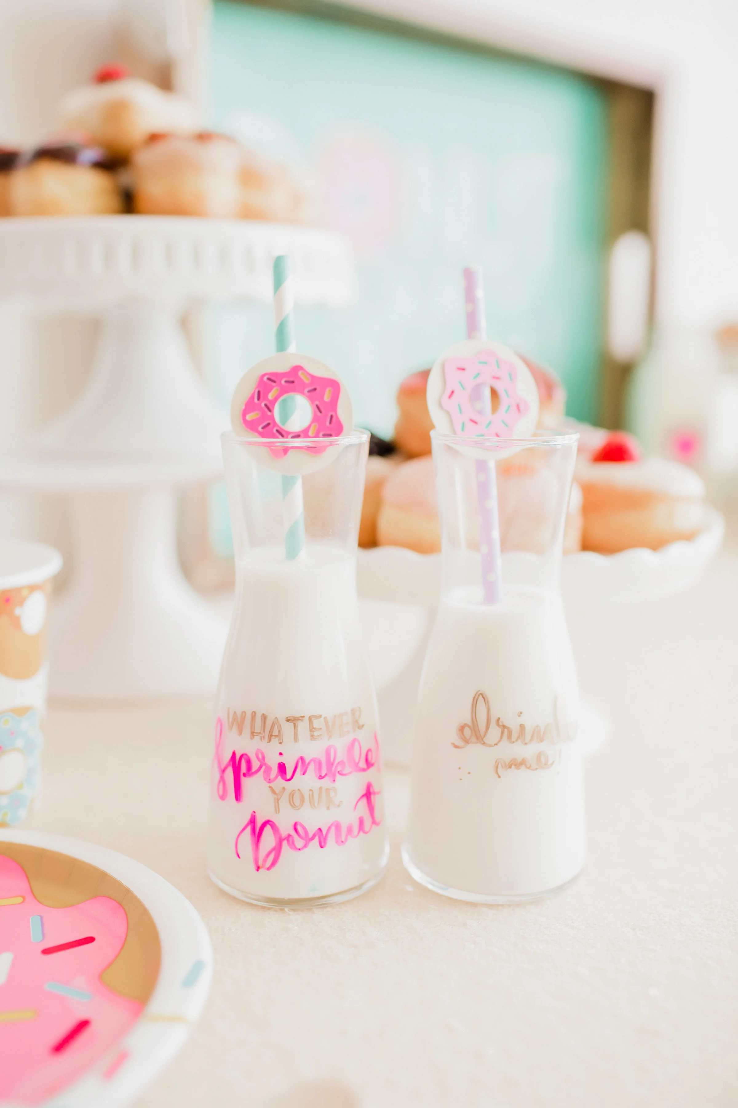  skyboxeventproductions.com | Donut Party Inspiration | Simply Adri Photography | Skybox Event Productions | Los Angeles Event Planning and Design | Oh Shiny Paper 