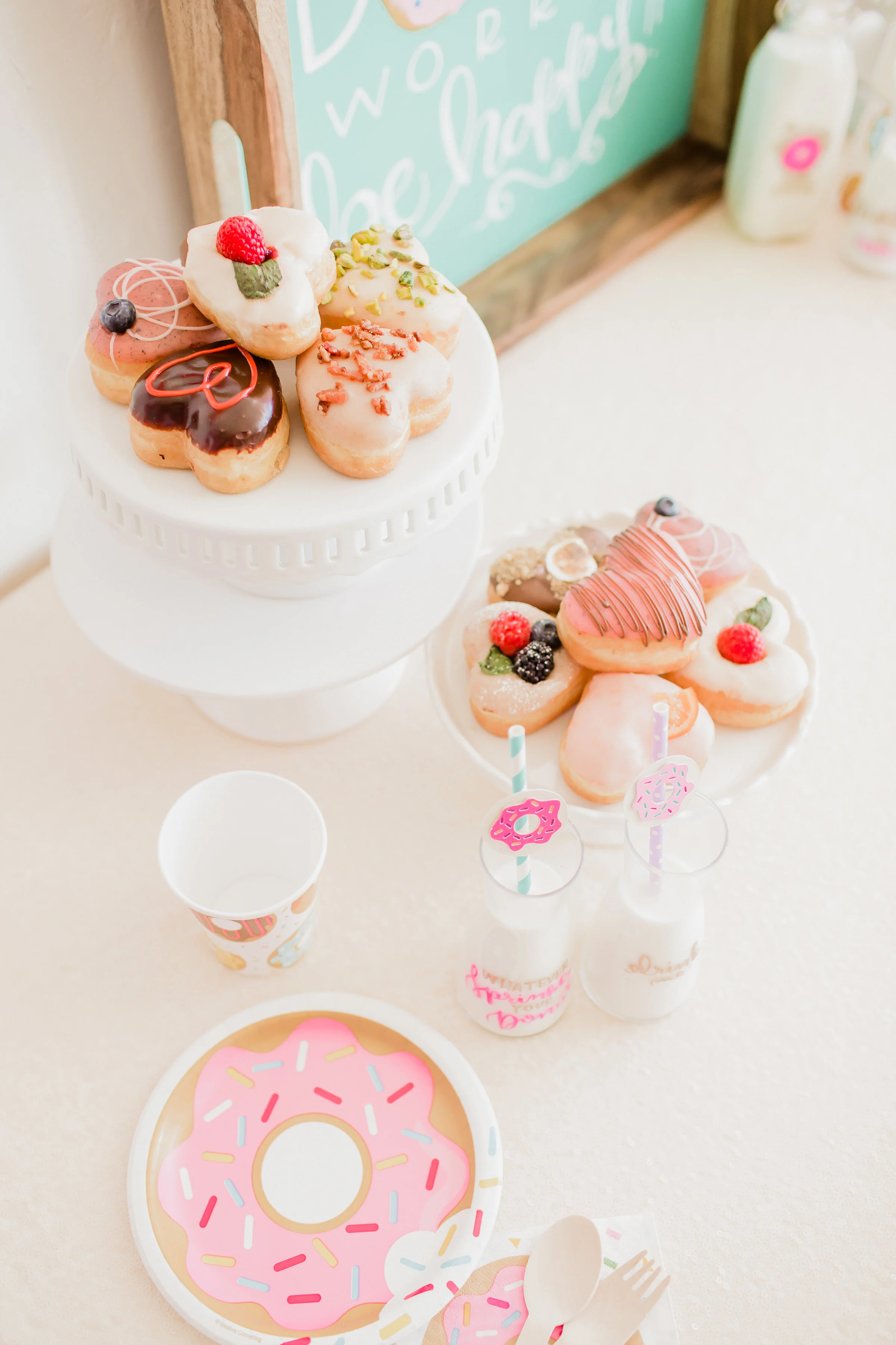  skyboxeventproductions.com | Donut Party Inspiration | Simply Adri Photography | Skybox Event Productions | Los Angeles Event Planning and Design | Oh Shiny Paper 