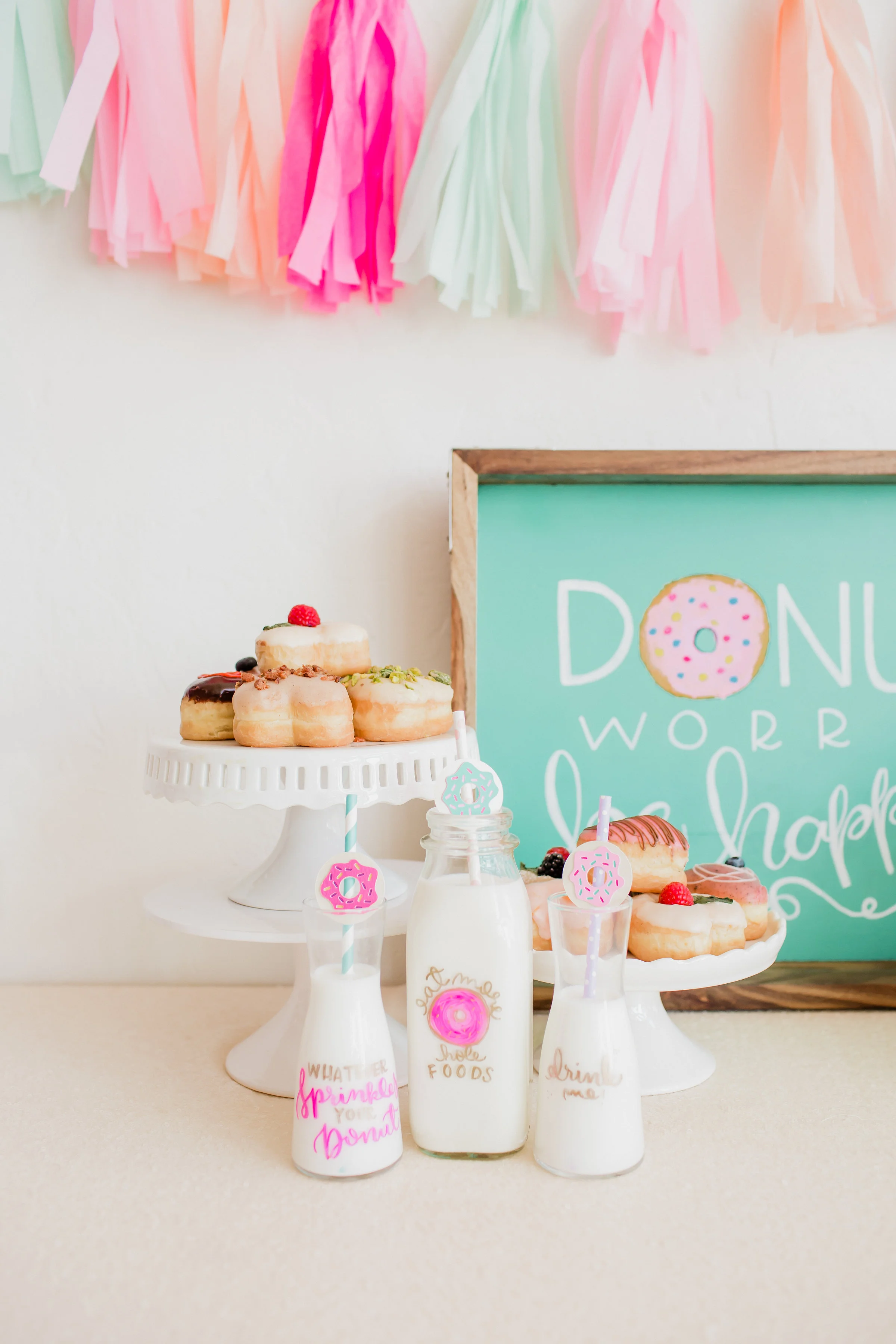  skyboxeventproductions.com | Donut Party Inspiration | Simply Adri Photography | Skybox Event Productions | Los Angeles Event Planning and Design | Oh Shiny Paper 