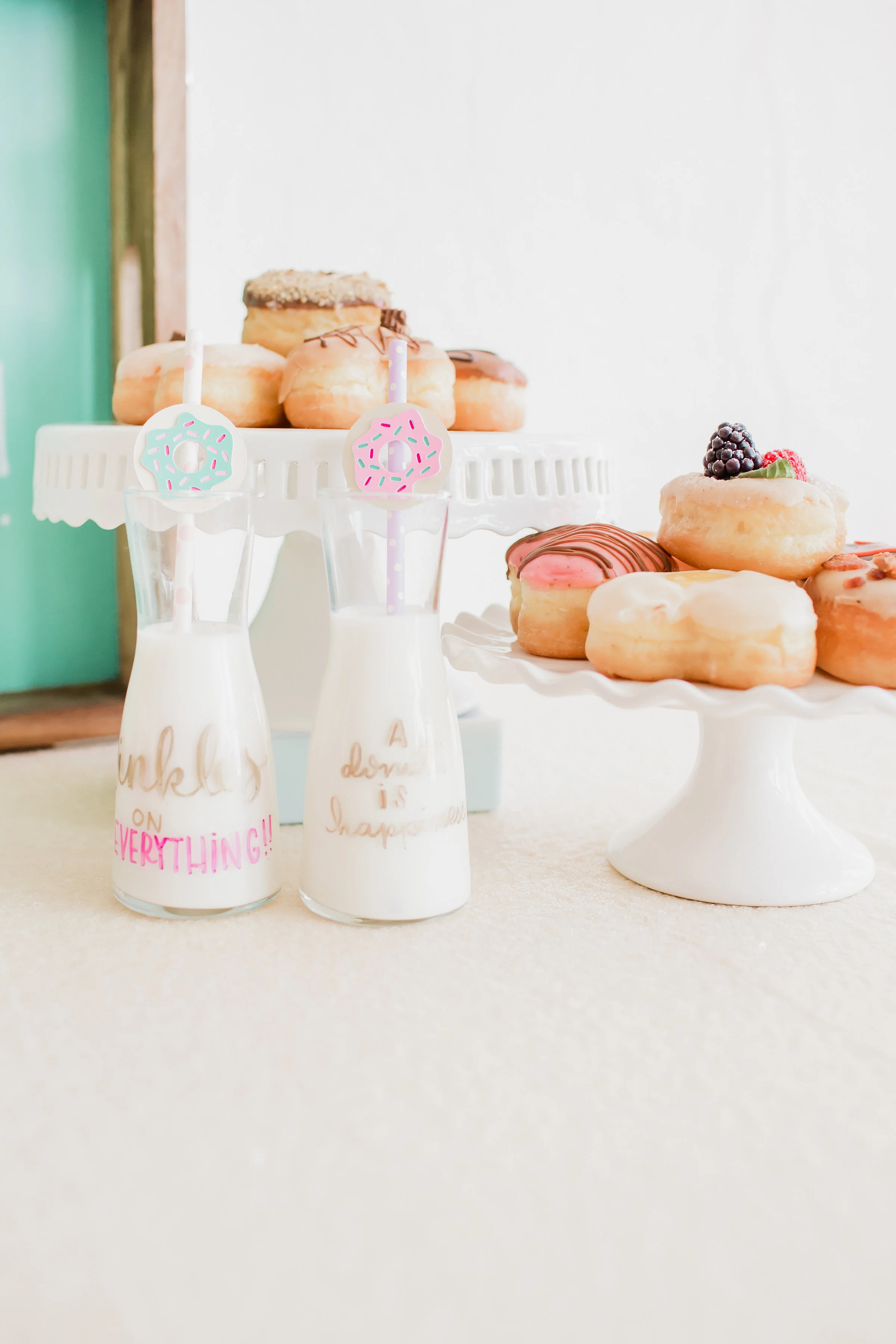  skyboxeventproductions.com | Donut Party Inspiration | Simply Adri Photography | Skybox Event Productions | Los Angeles Event Planning and Design | Oh Shiny Paper 