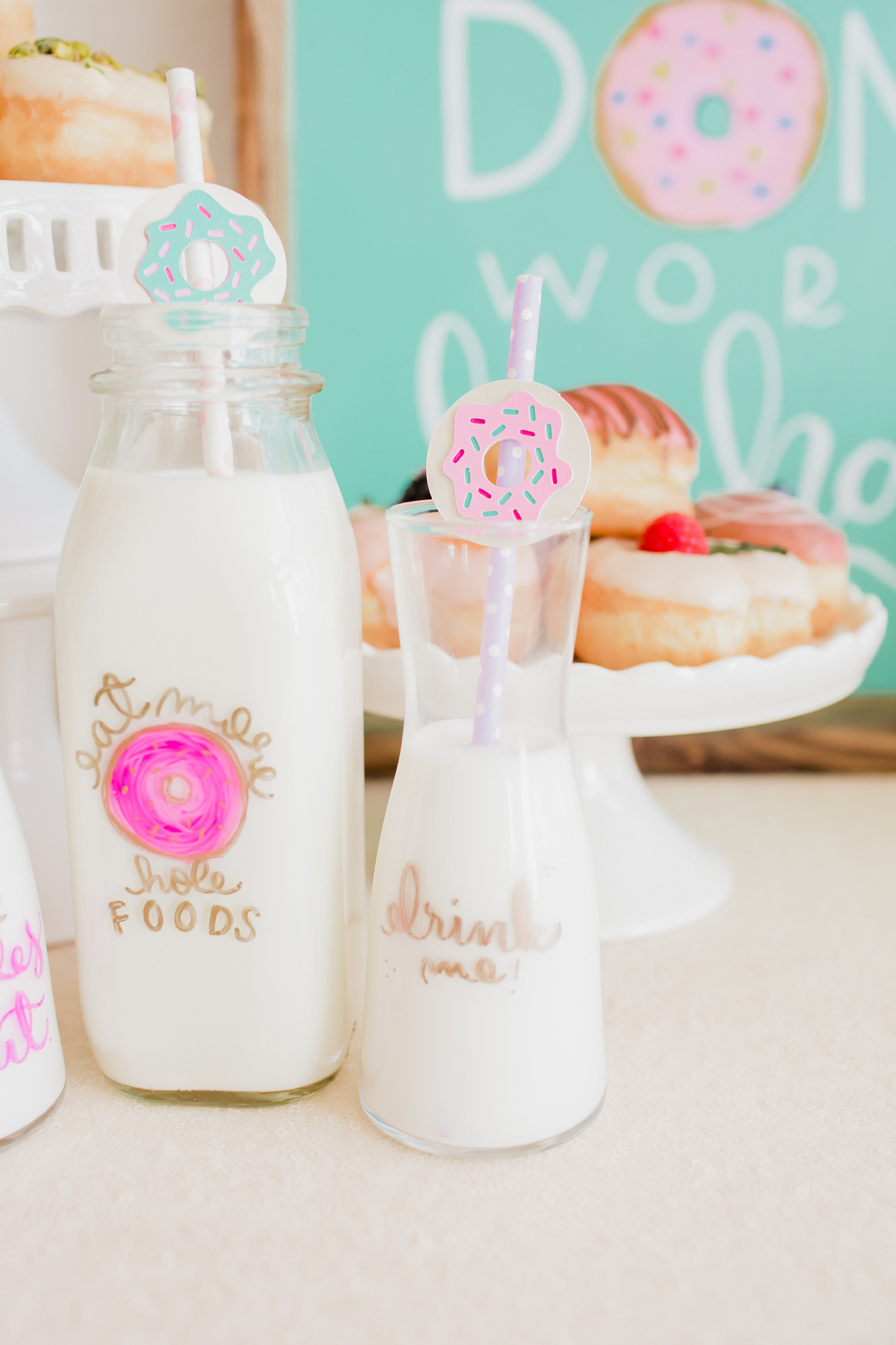  skyboxeventproductions.com | Donut Party Inspiration | Simply Adri Photography | Skybox Event Productions | Los Angeles Event Planning and Design | Oh Shiny Paper 