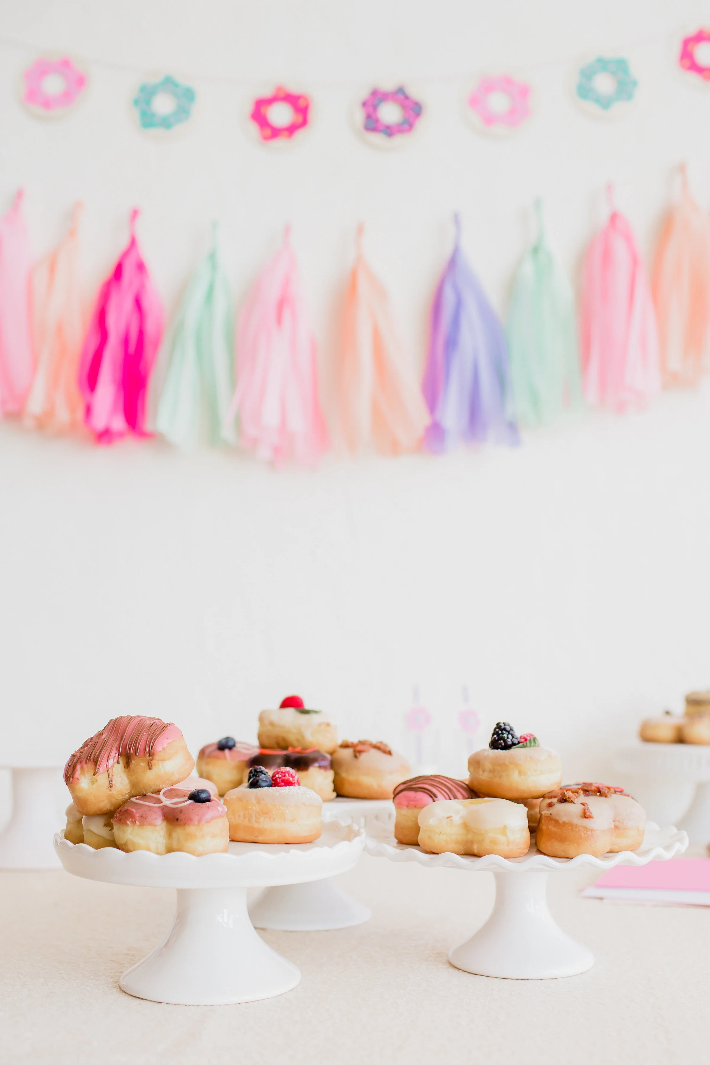  skyboxeventproductions.com | Donut Party Inspiration | Simply Adri Photography | Skybox Event Productions | Los Angeles Event Planning and Design | Oh Shiny Paper 