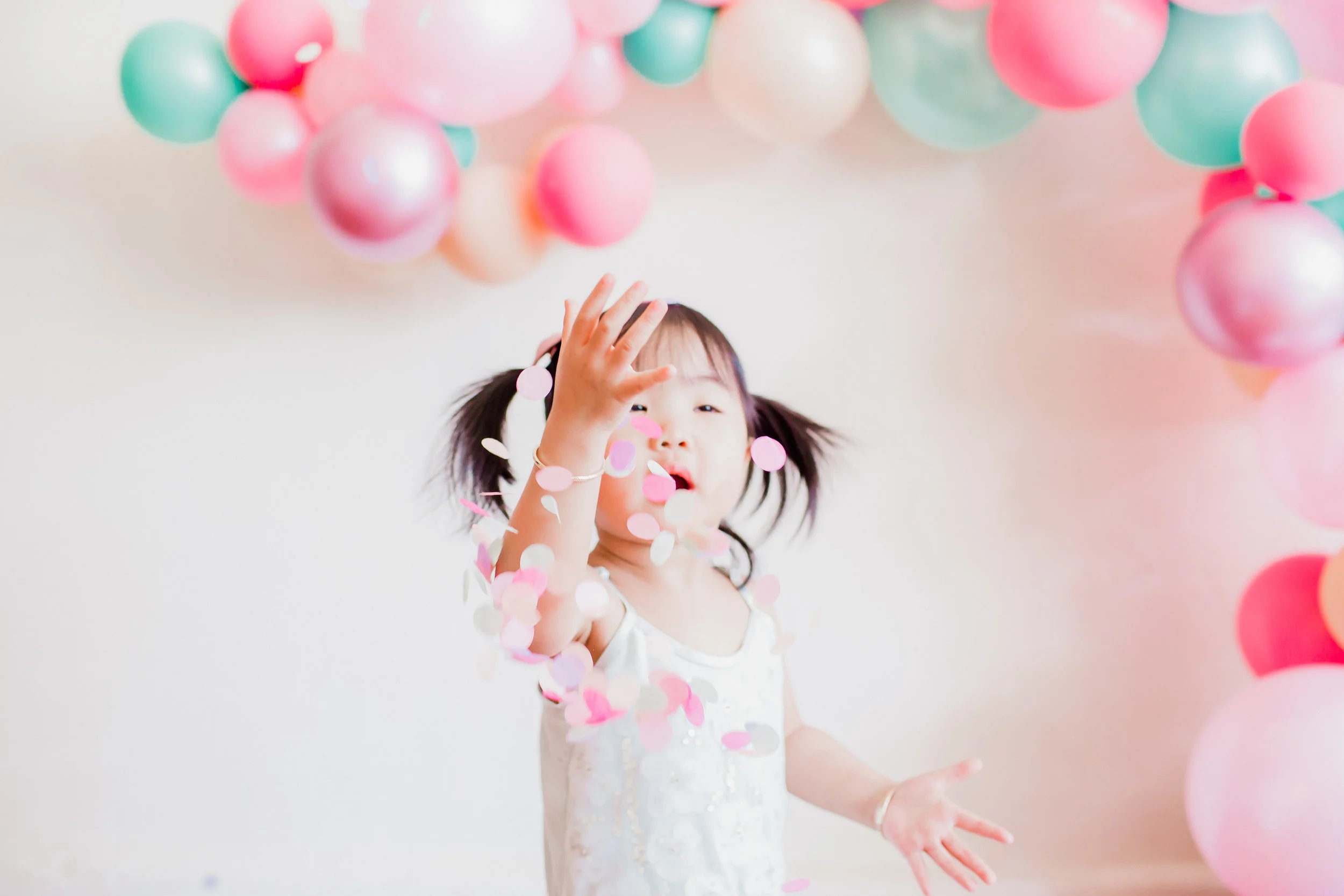  skyboxeventproductions.com | Donut Party Inspiration | Simply Adri Photography | Skybox Event Productions | Los Angeles Event Planning and Design | Oh Shiny Paper 