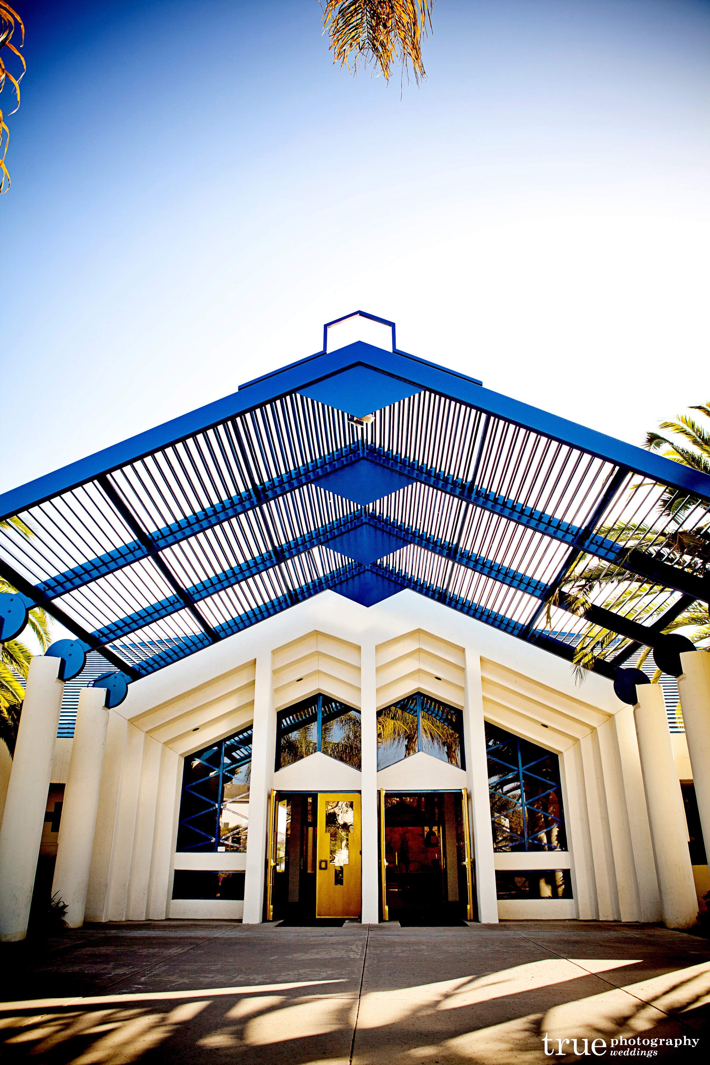  skyboxeventproductions.com | San Diego Weddings | Southern California Wedding Planner and Designer | Skybox Event Productions | True Photography | Wedding at Admiral Kidd Club 