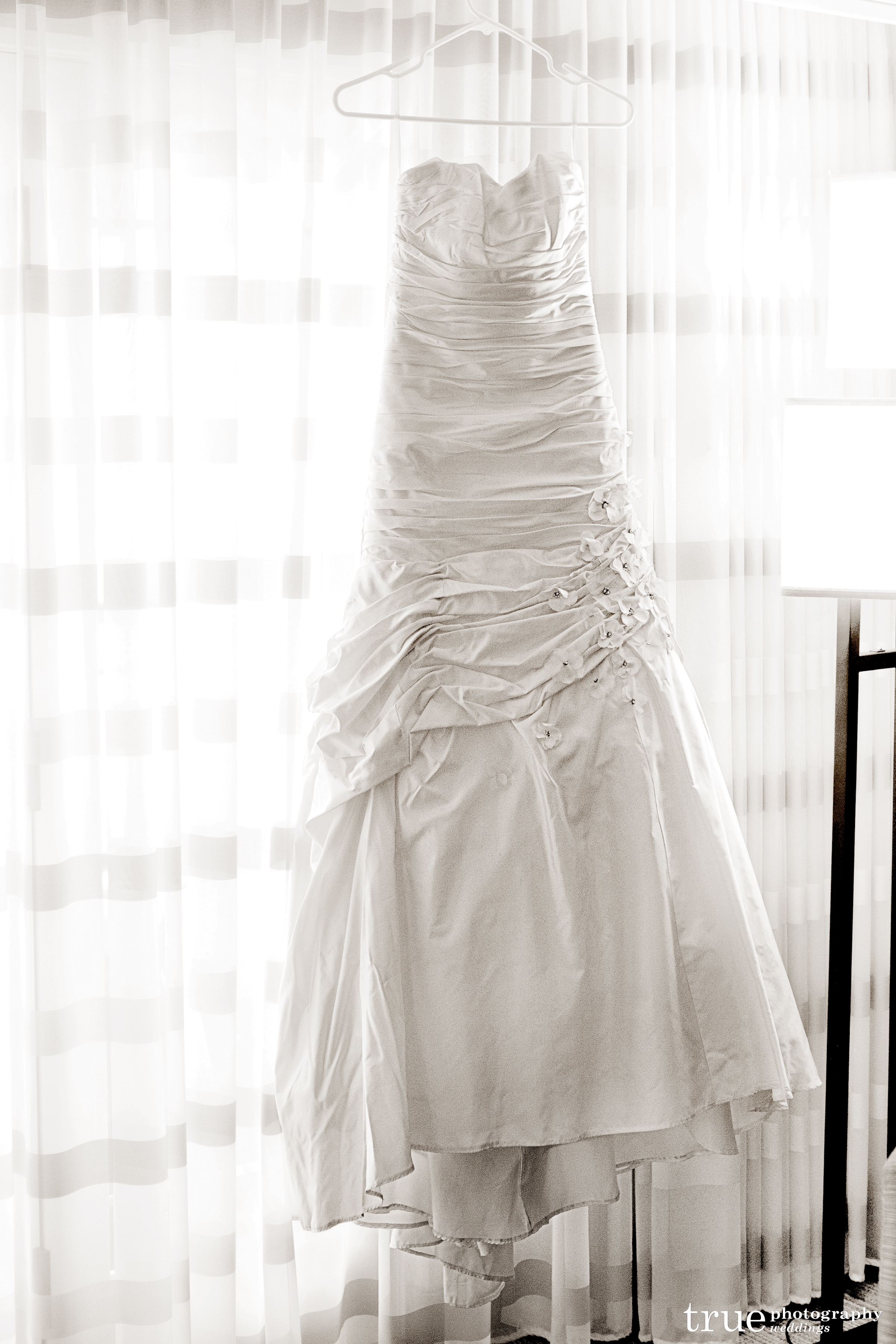 skyboxeventproductions.com | San Diego Weddings | Southern California Wedding Planner and Designer | Skybox Event Productions | True Photography | Wedding at Admiral Kidd Club 