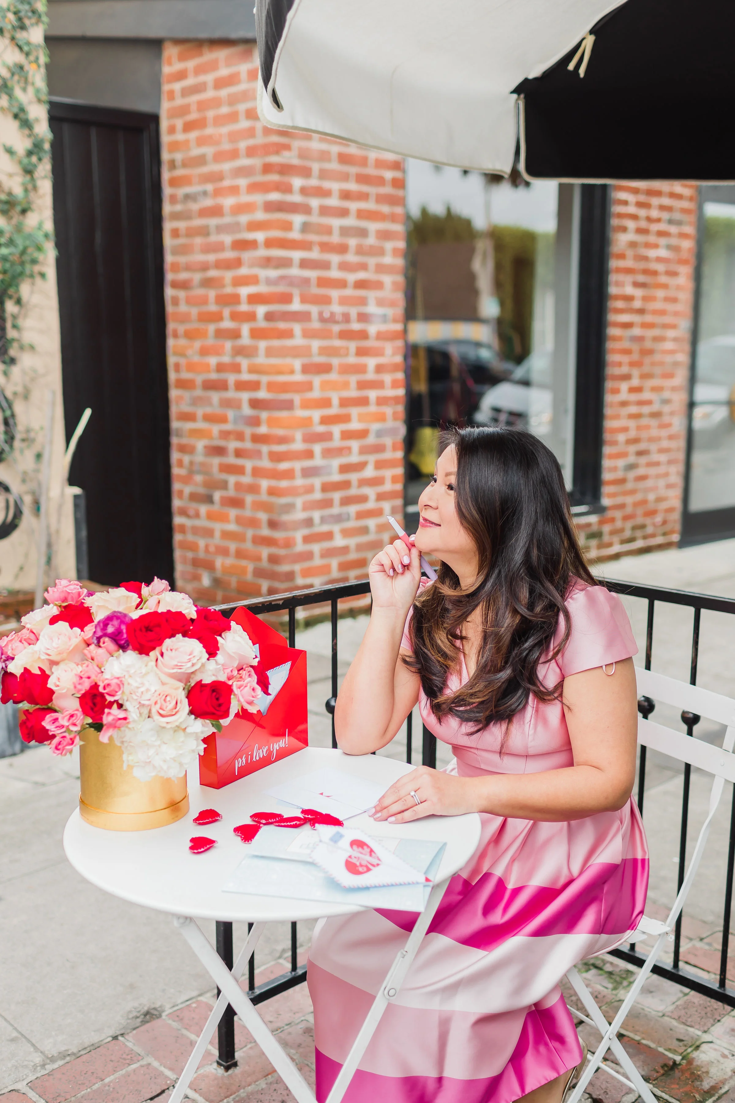  skyboxeventproductions.com | Skybox Event Productions | Lifestyle Shoot | Photos by Simply Adri Photography | Los Angeles Event Planning and Design | Valentine’s Day | Airmail | Shoot location Melrose Avenue 