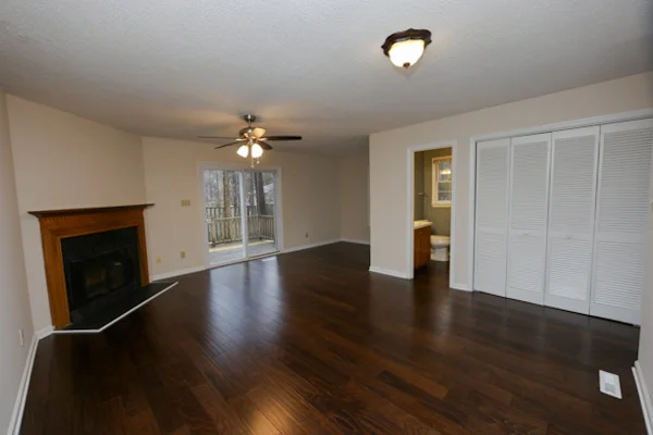 2167505E.JPG