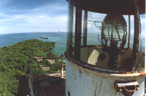 Chumbe-Island-Tanzania-Lighthouse_top_Heinz_Heile-500w.jpg