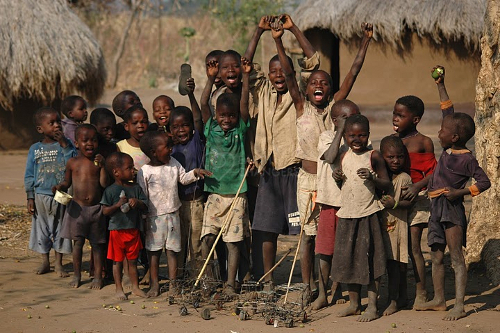 Ntchisi Kids，马拉维-由负责任的狩猎公司支持