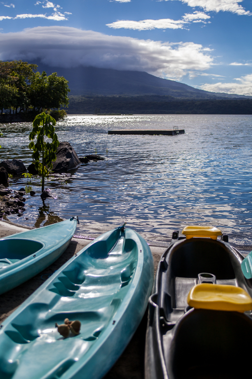 Jicaro岛Ecolodge Kayaks湖尼加拉瓜＂data-load=