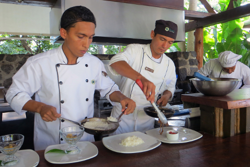 Jicaro Island Ecolodge chef team