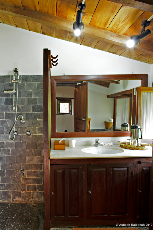 老虎山博卡拉小屋，尼泊尔-浴室