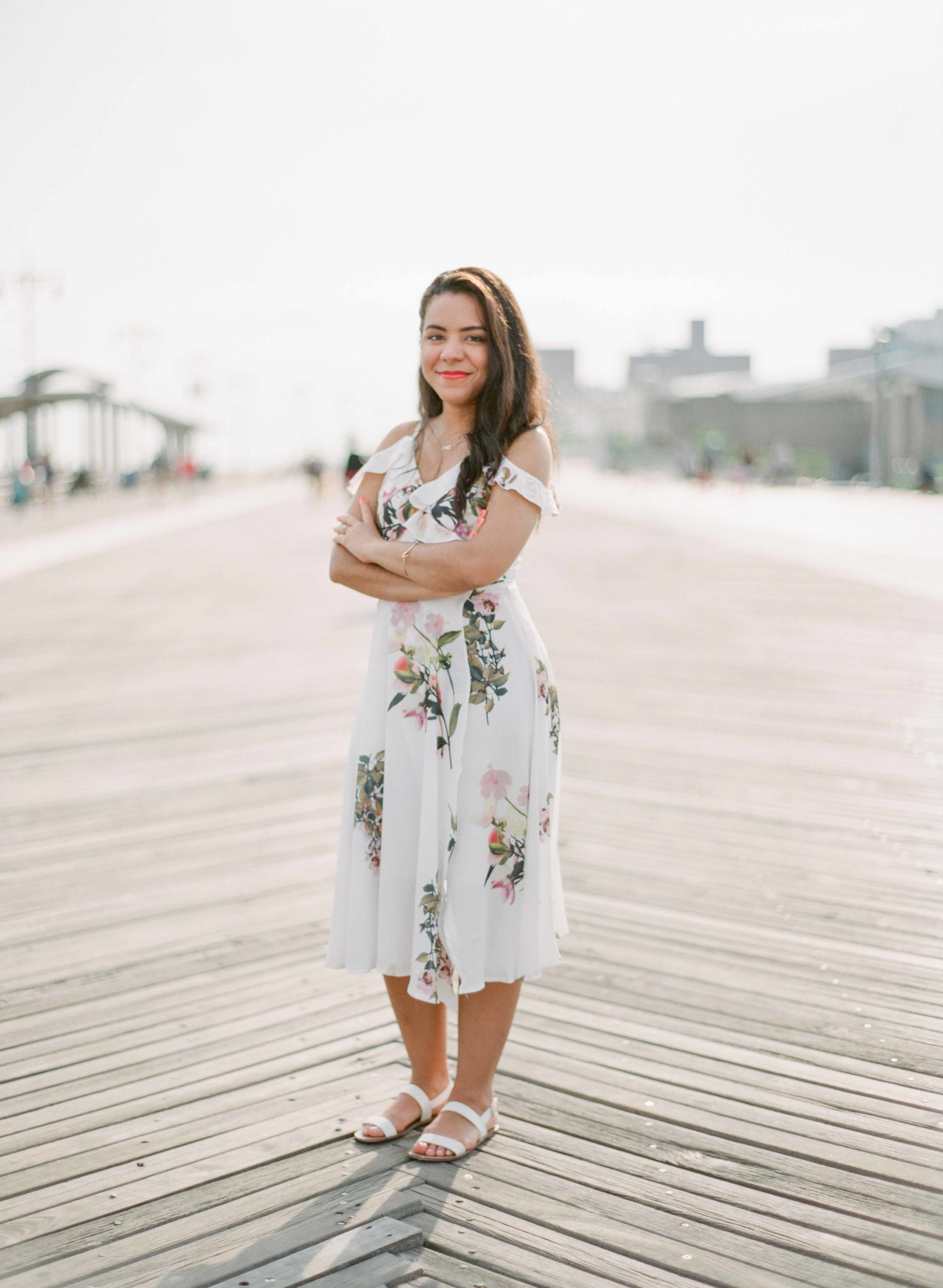 02_coney-island-boardwalk-wedding.jpg