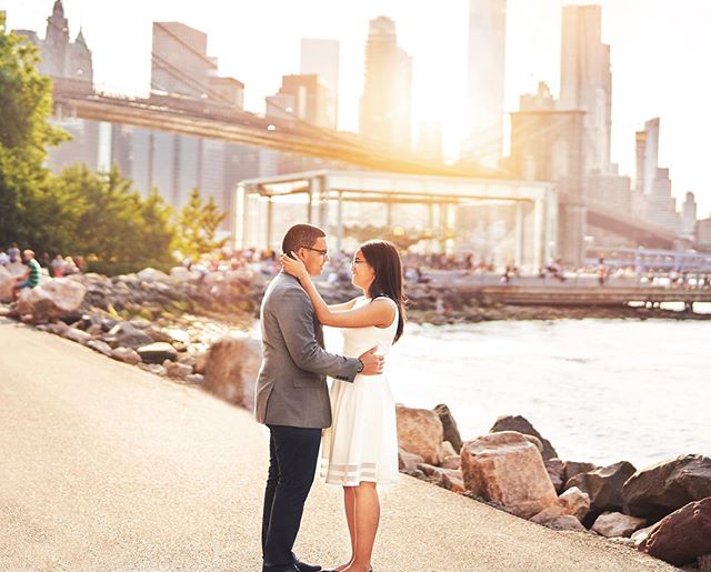 Such a gorgeous engagement for these two love birds with a view of the Brooklyn bridge and a beautiful sunset 🌇
.⠀⠀
.⠀
Camera settings
@sonyalpha #Sonya7riii, Sony Zeiss Planar FE 50 1.4; ISO 640; 1/8000; f/1.6; Manual; Spot metering. .⠀
.⠀
#sonyalp
